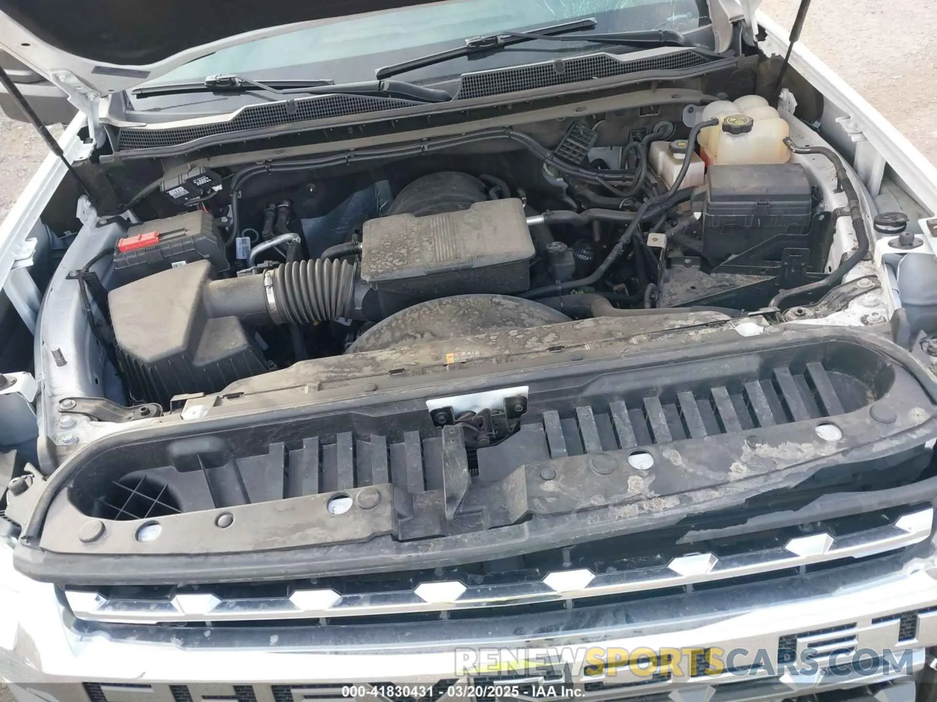 9 Photograph of a damaged car 1GC4YPE74NF359946 CHEVROLET SILVERADO 2500HD 2022