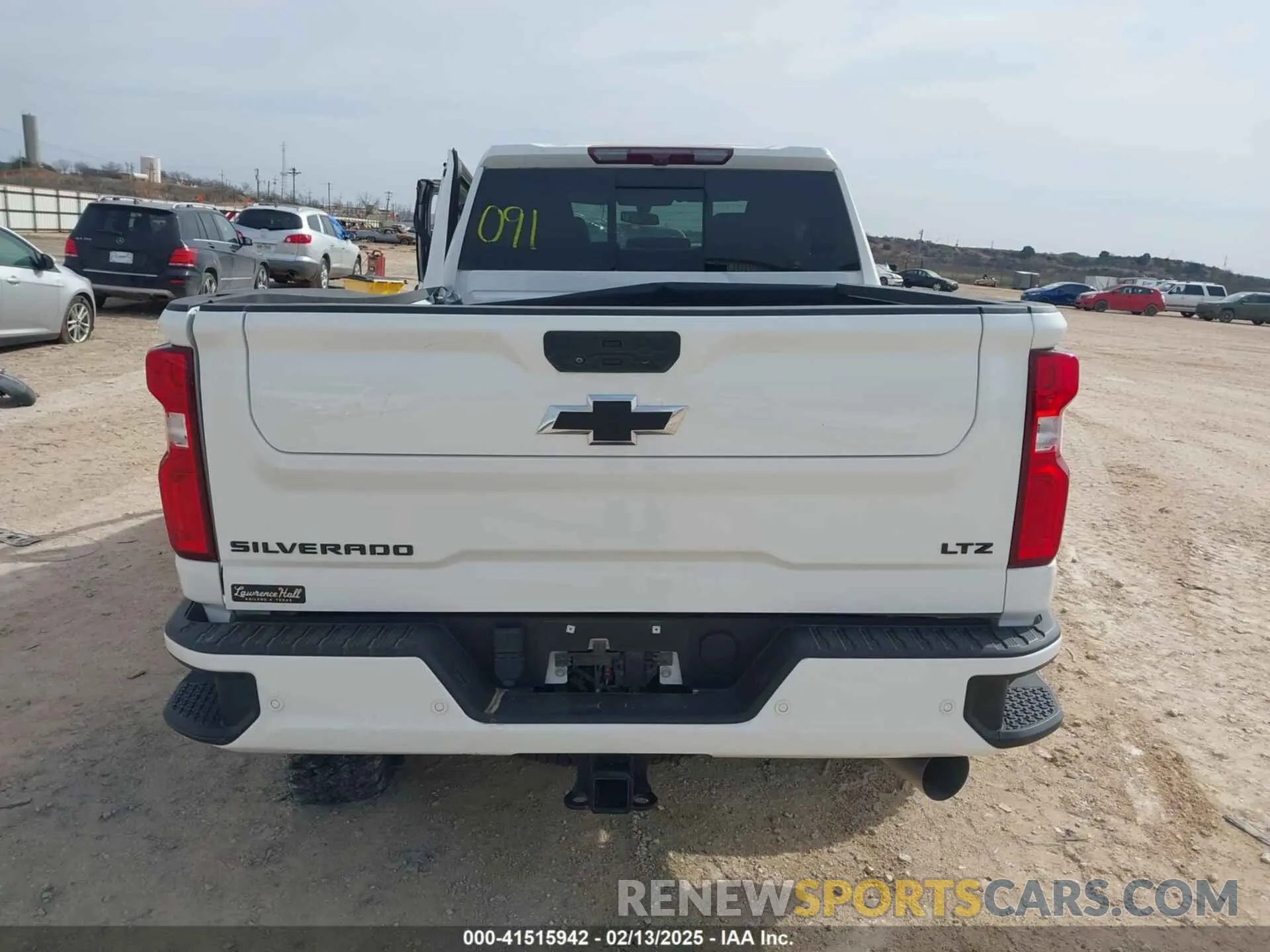 14 Photograph of a damaged car 1GC4YPEY4NF151820 CHEVROLET SILVERADO 2500HD 2022