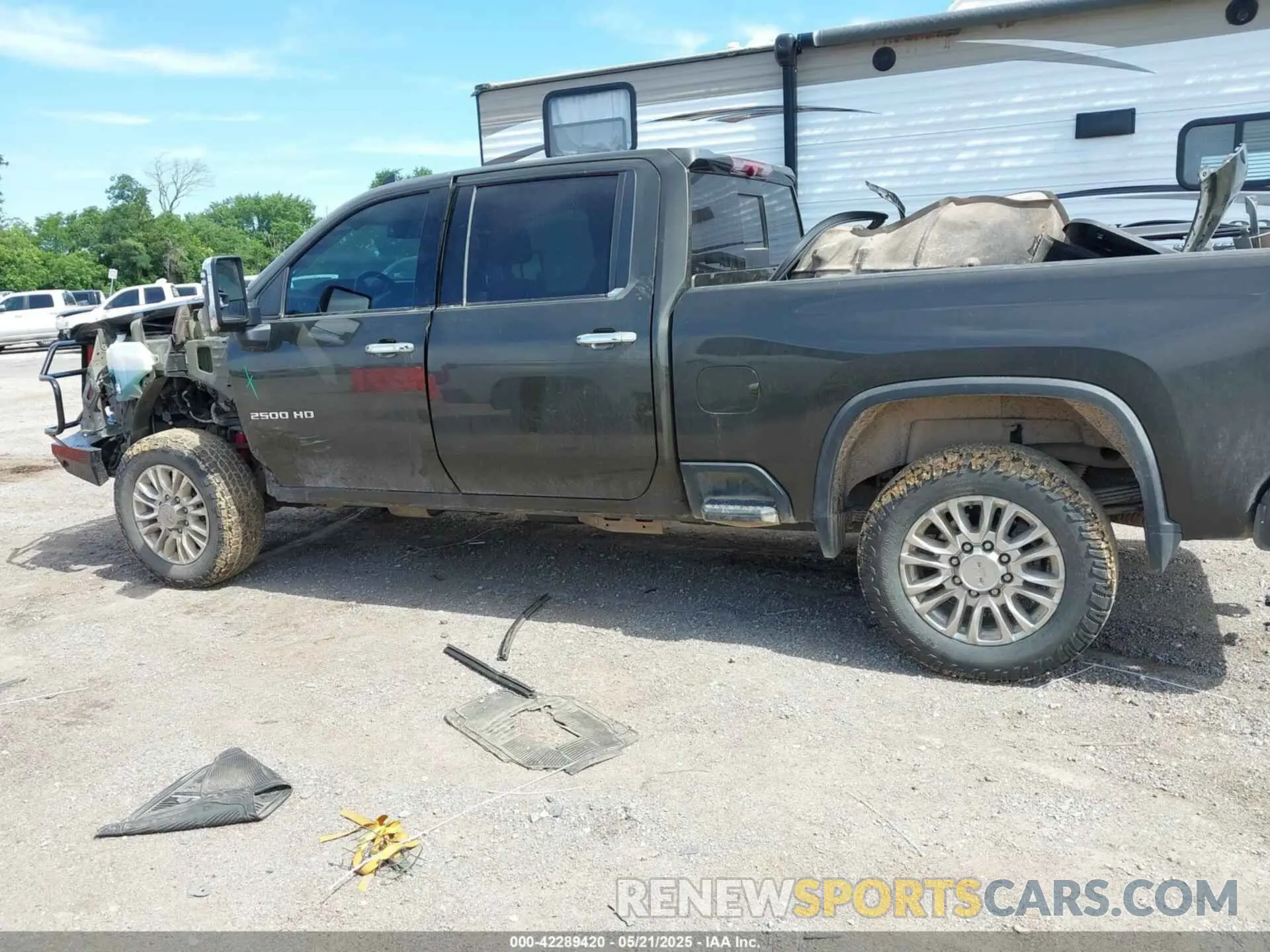 15 Photograph of a damaged car 1GC4YREY9NF143949 CHEVROLET SILVERADO 2500HD 2022
