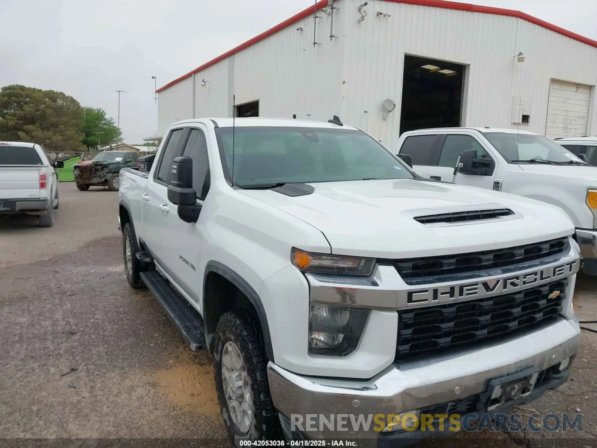 11 Photograph of a damaged car 1GC5YNE73NF328647 CHEVROLET SILVERADO 2500HD 2022