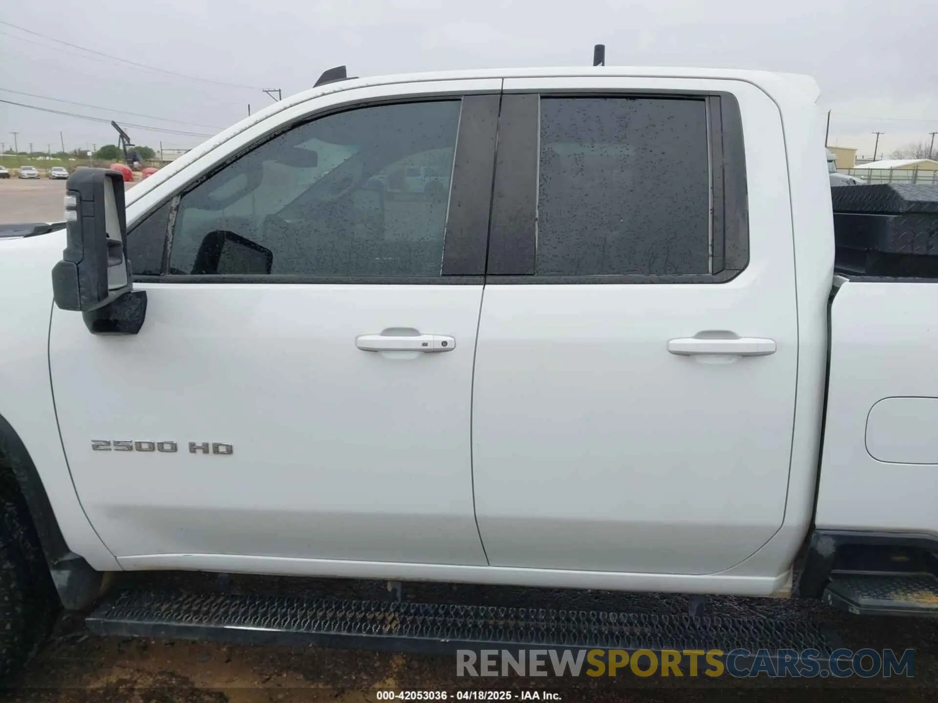 14 Photograph of a damaged car 1GC5YNE73NF328647 CHEVROLET SILVERADO 2500HD 2022