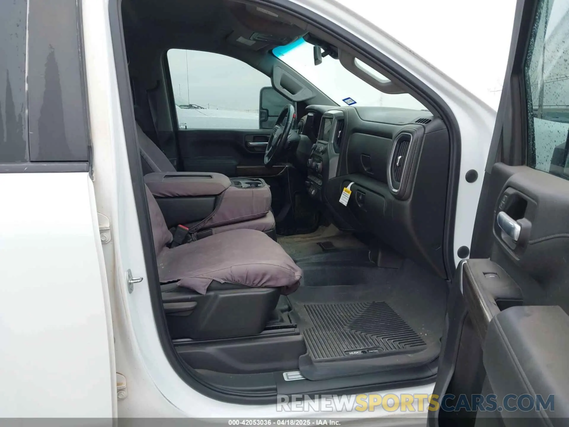 7 Photograph of a damaged car 1GC5YNE73NF328647 CHEVROLET SILVERADO 2500HD 2022