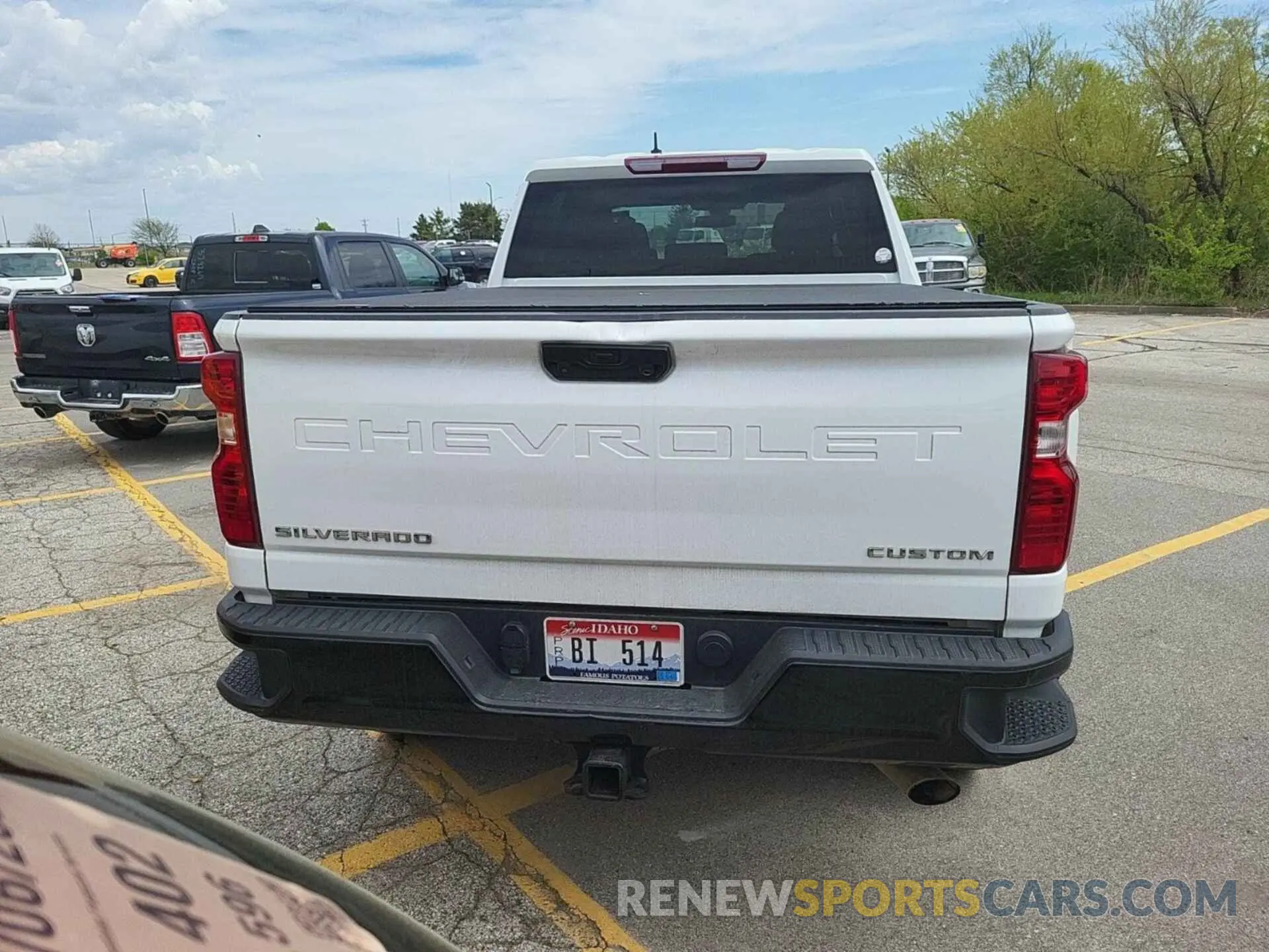10 Photograph of a damaged car 2GC1YME75N1222801 CHEVROLET SILVERADO 2500HD 2022