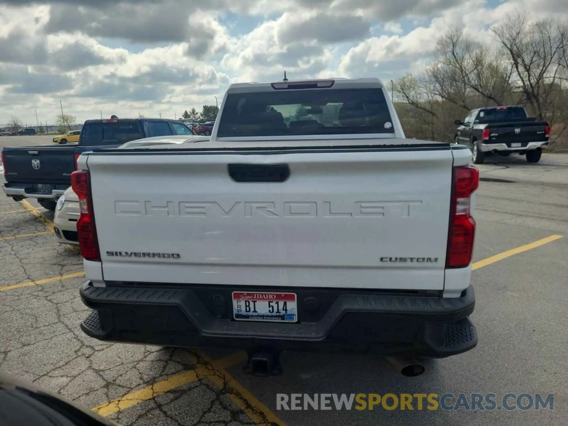 33 Photograph of a damaged car 2GC1YME75N1222801 CHEVROLET SILVERADO 2500HD 2022