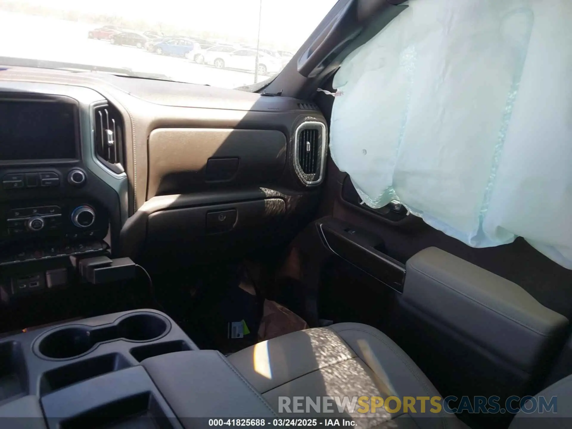 5 Photograph of a damaged car 2GC1YNEY4N1223033 CHEVROLET SILVERADO 2500HD 2022