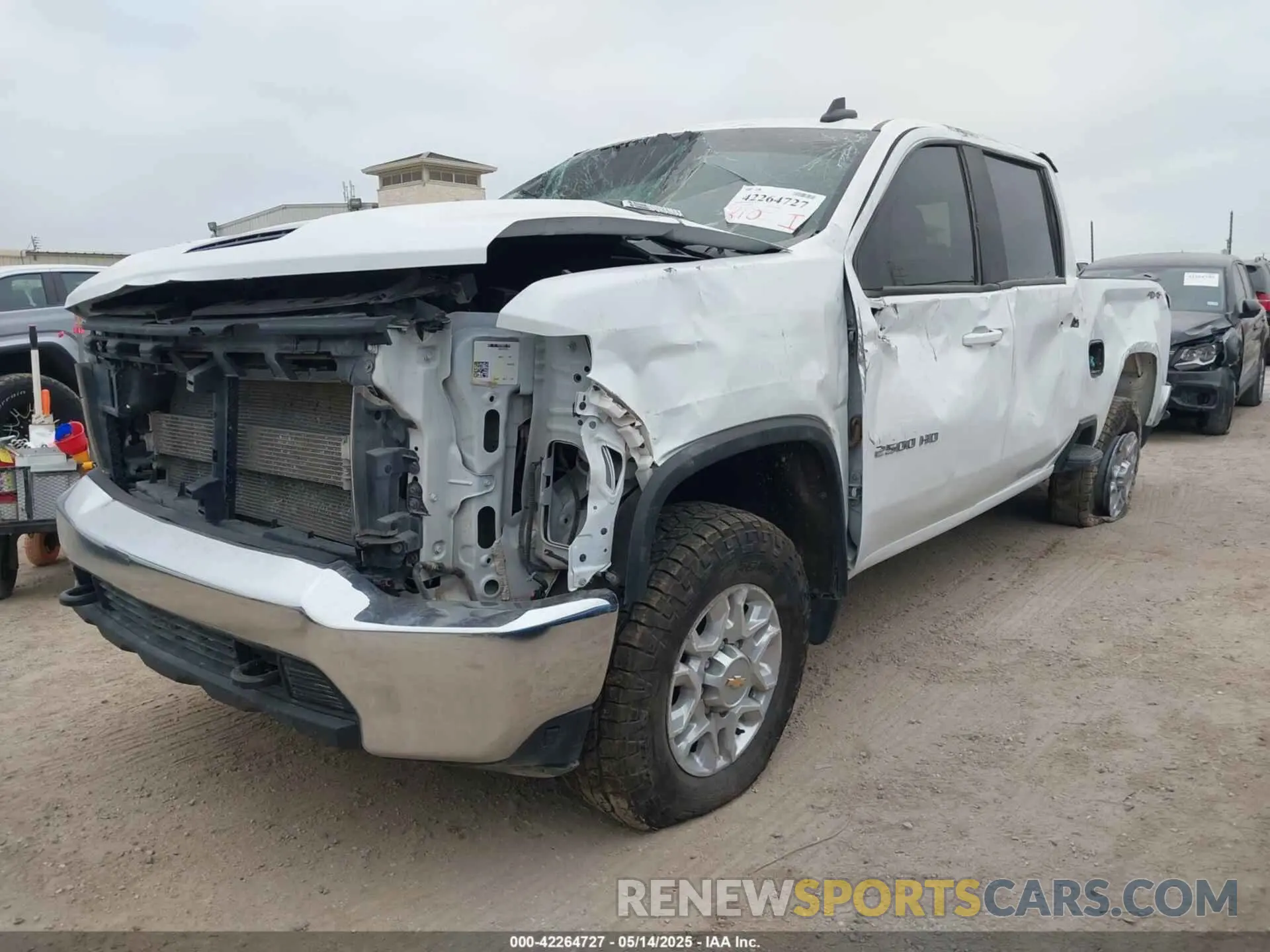 2 Photograph of a damaged car 2GC1YNEYXN1203403 CHEVROLET SILVERADO 2500HD 2022