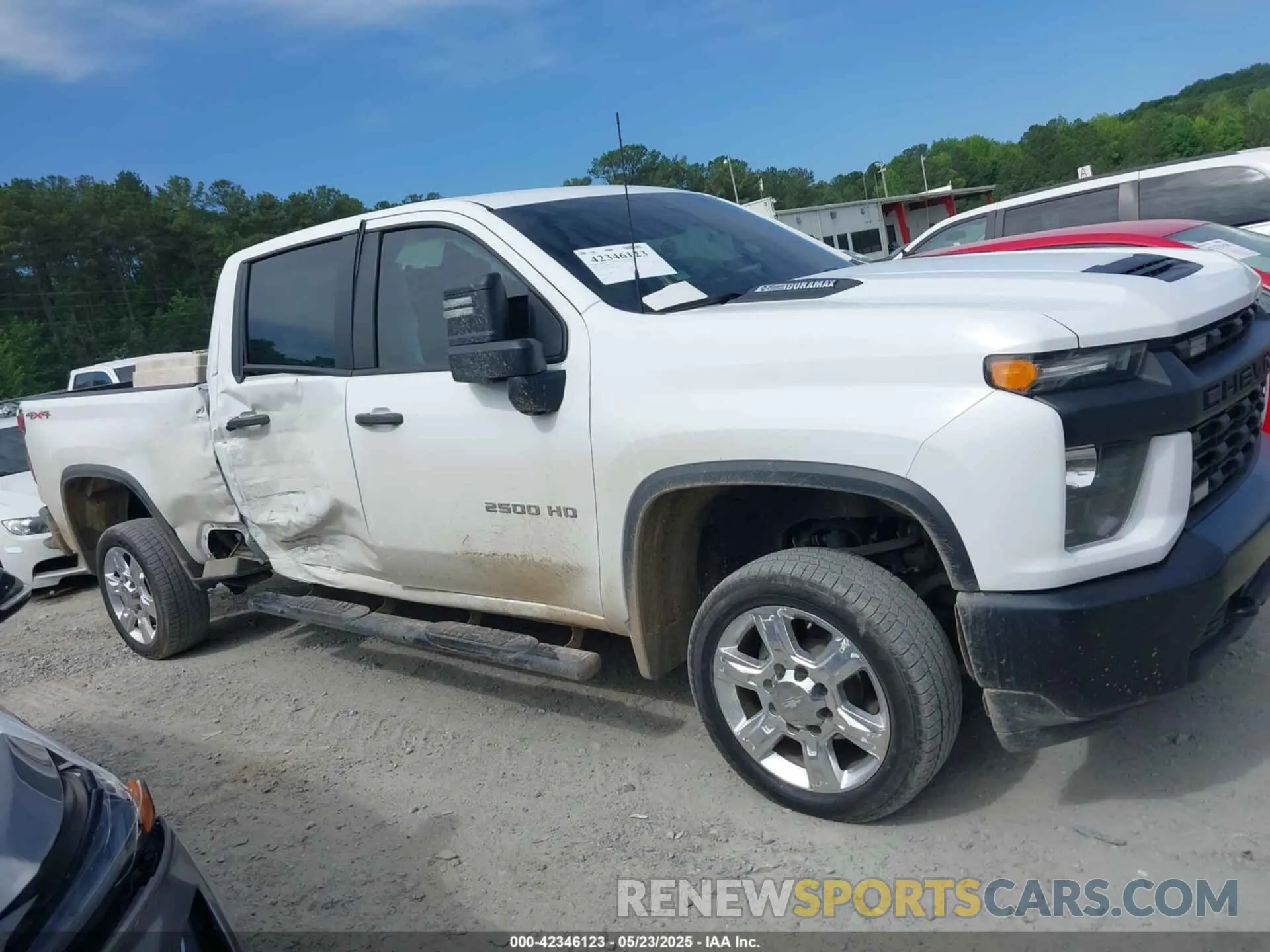 13 Photograph of a damaged car 2GC4YLEY5N1228923 CHEVROLET SILVERADO 2500HD 2022