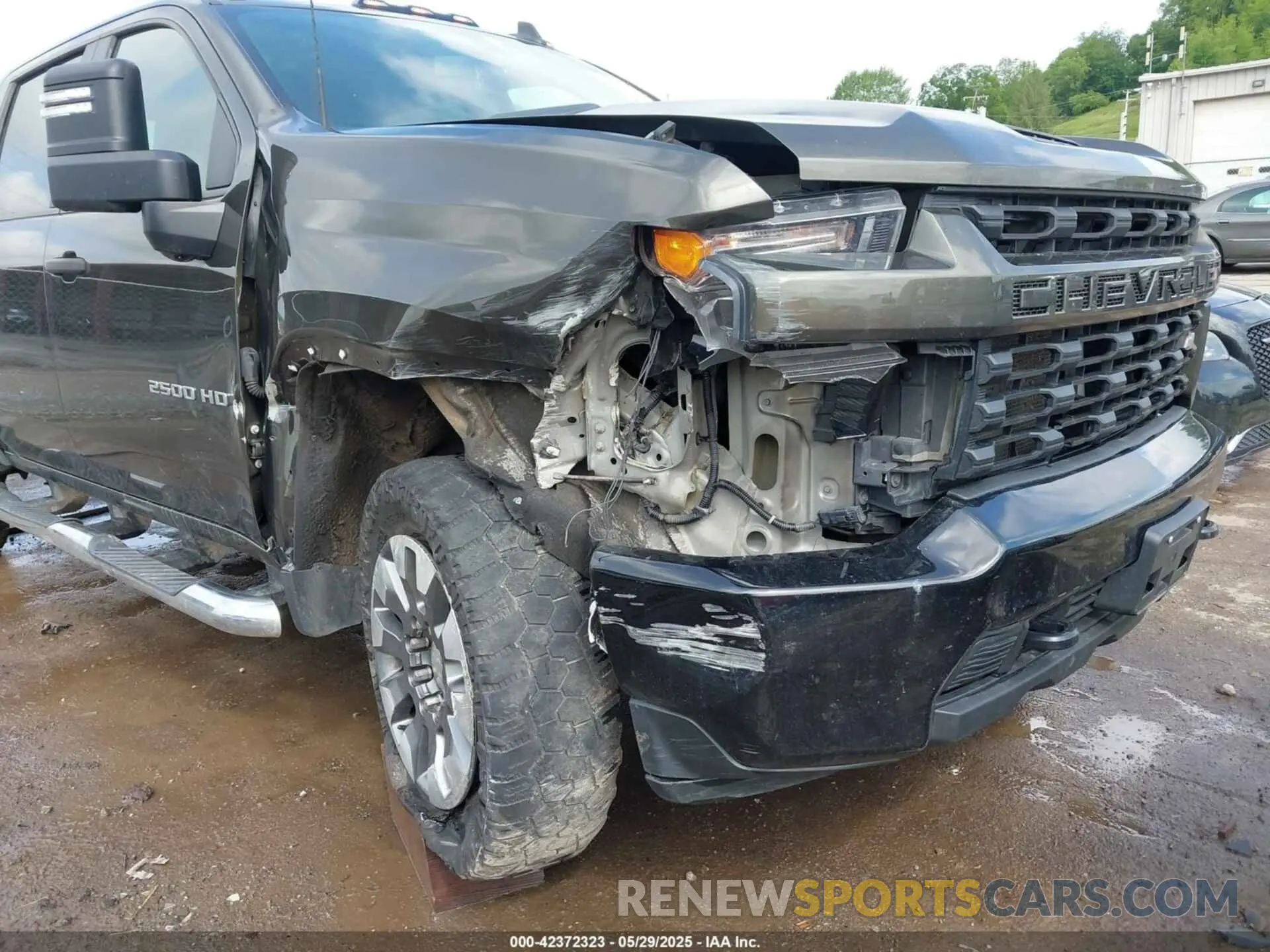11 Photograph of a damaged car 2GC4YME70N1225005 CHEVROLET SILVERADO 2500HD 2022