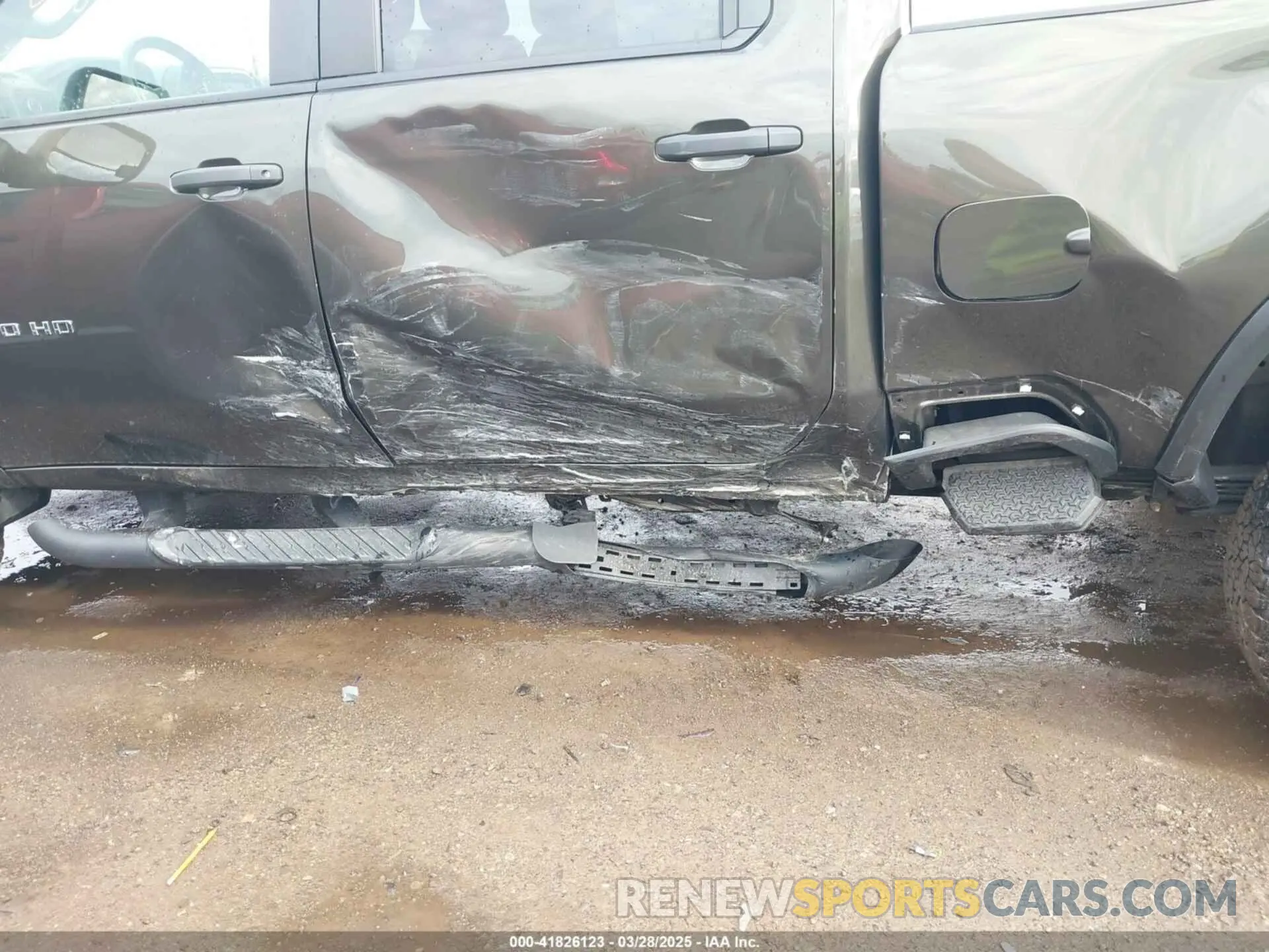 11 Photograph of a damaged car 2GC4YME78N1223955 CHEVROLET SILVERADO 2500HD 2022