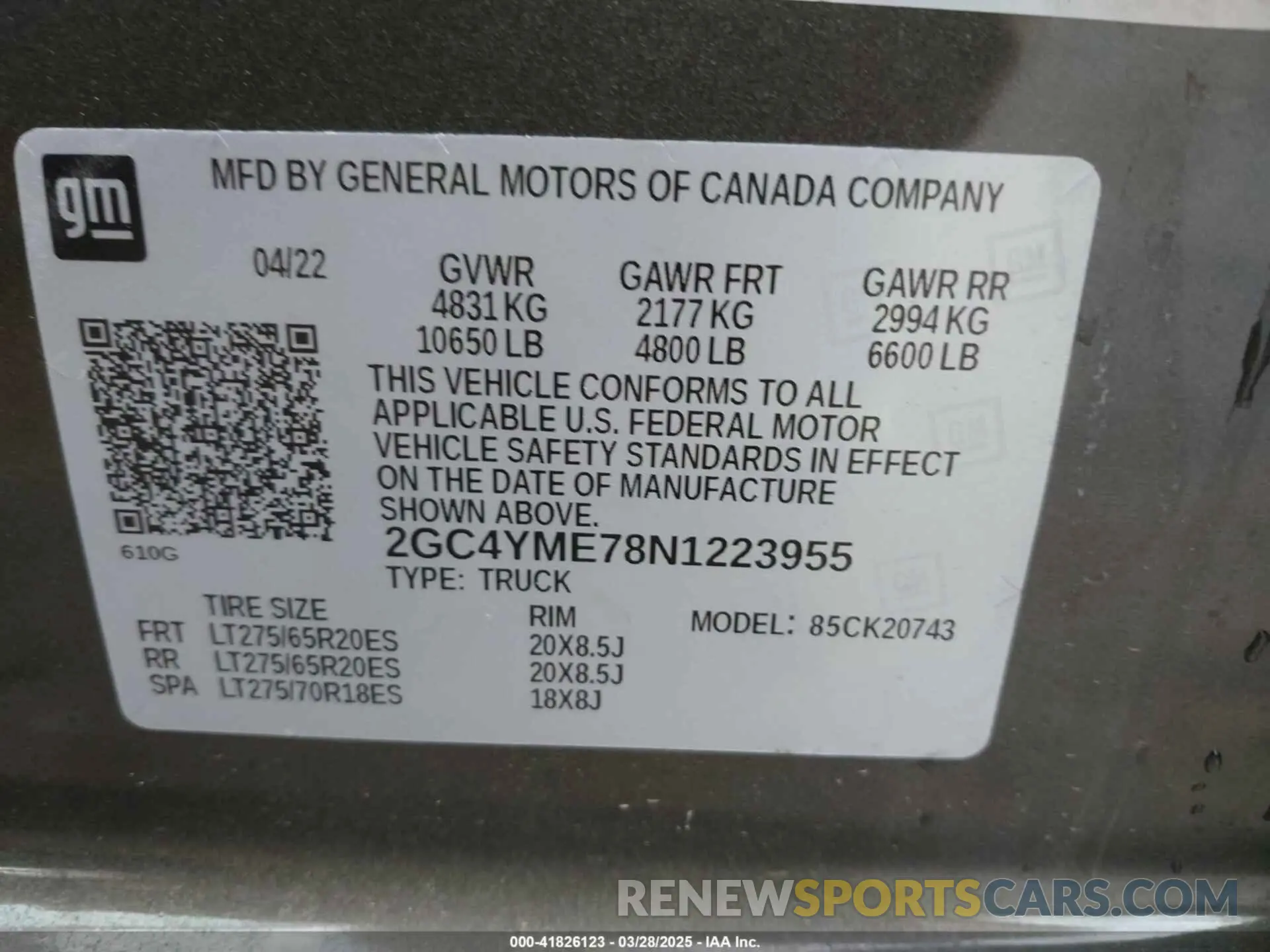8 Photograph of a damaged car 2GC4YME78N1223955 CHEVROLET SILVERADO 2500HD 2022