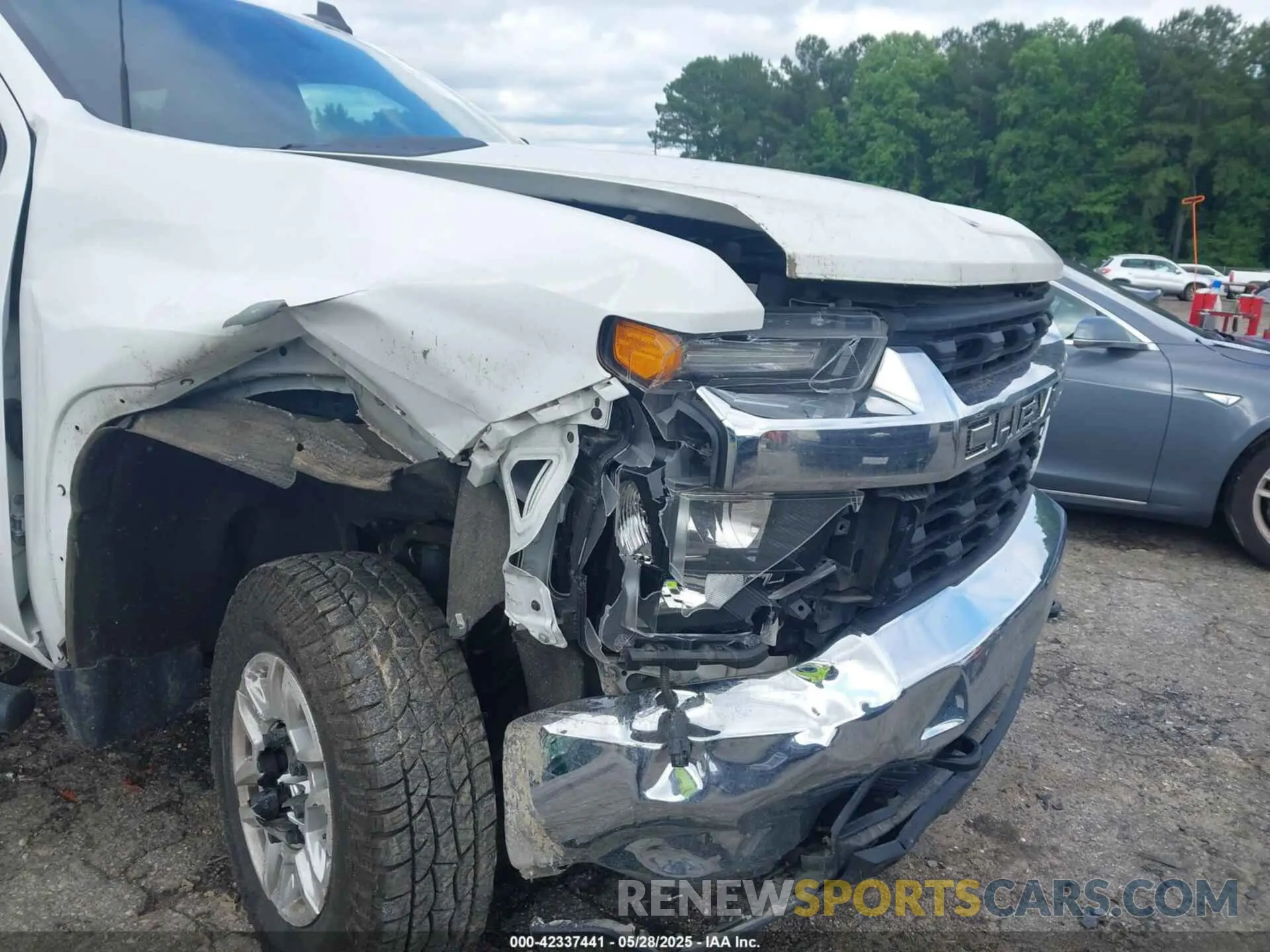 11 Photograph of a damaged car 2GC4YNE72N1218935 CHEVROLET SILVERADO 2500HD 2022