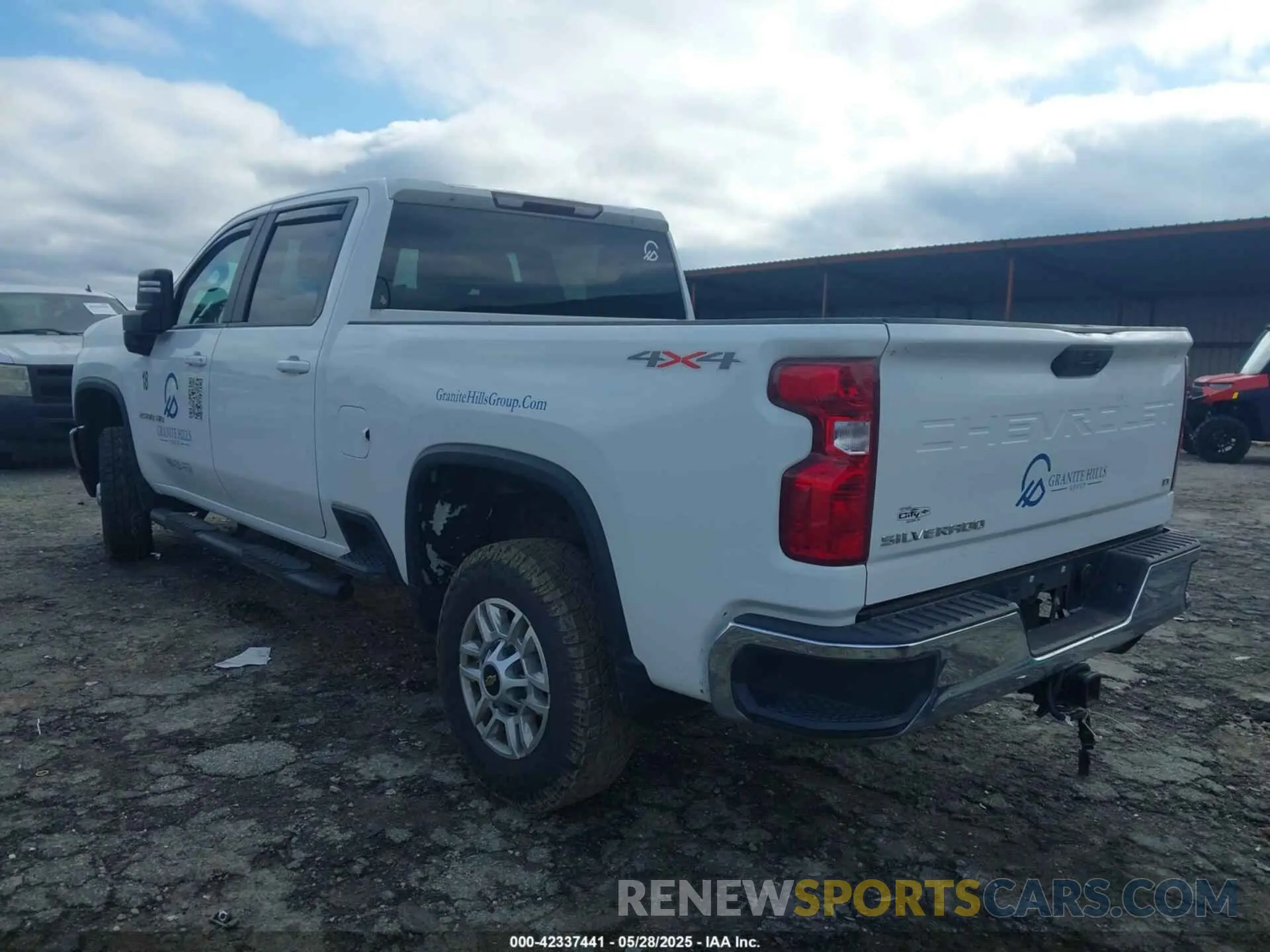 3 Photograph of a damaged car 2GC4YNE72N1218935 CHEVROLET SILVERADO 2500HD 2022