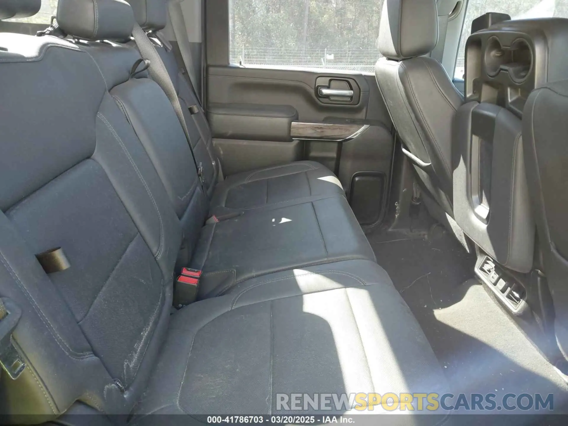 6 Photograph of a damaged car 2GC4YPEY5N1232574 CHEVROLET SILVERADO 2500HD 2022