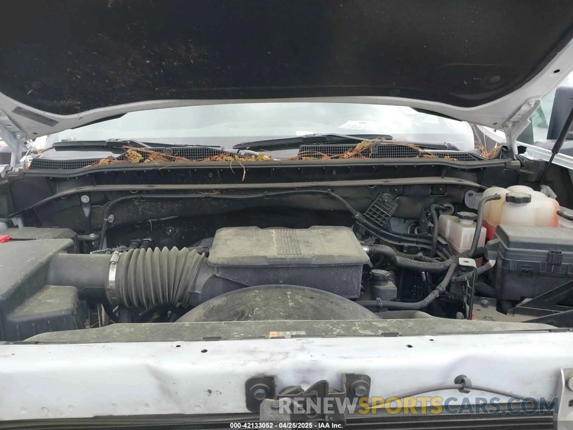 10 Photograph of a damaged car 1GB0WLE74PF111927 CHEVROLET SILVERADO 2500HD 2023