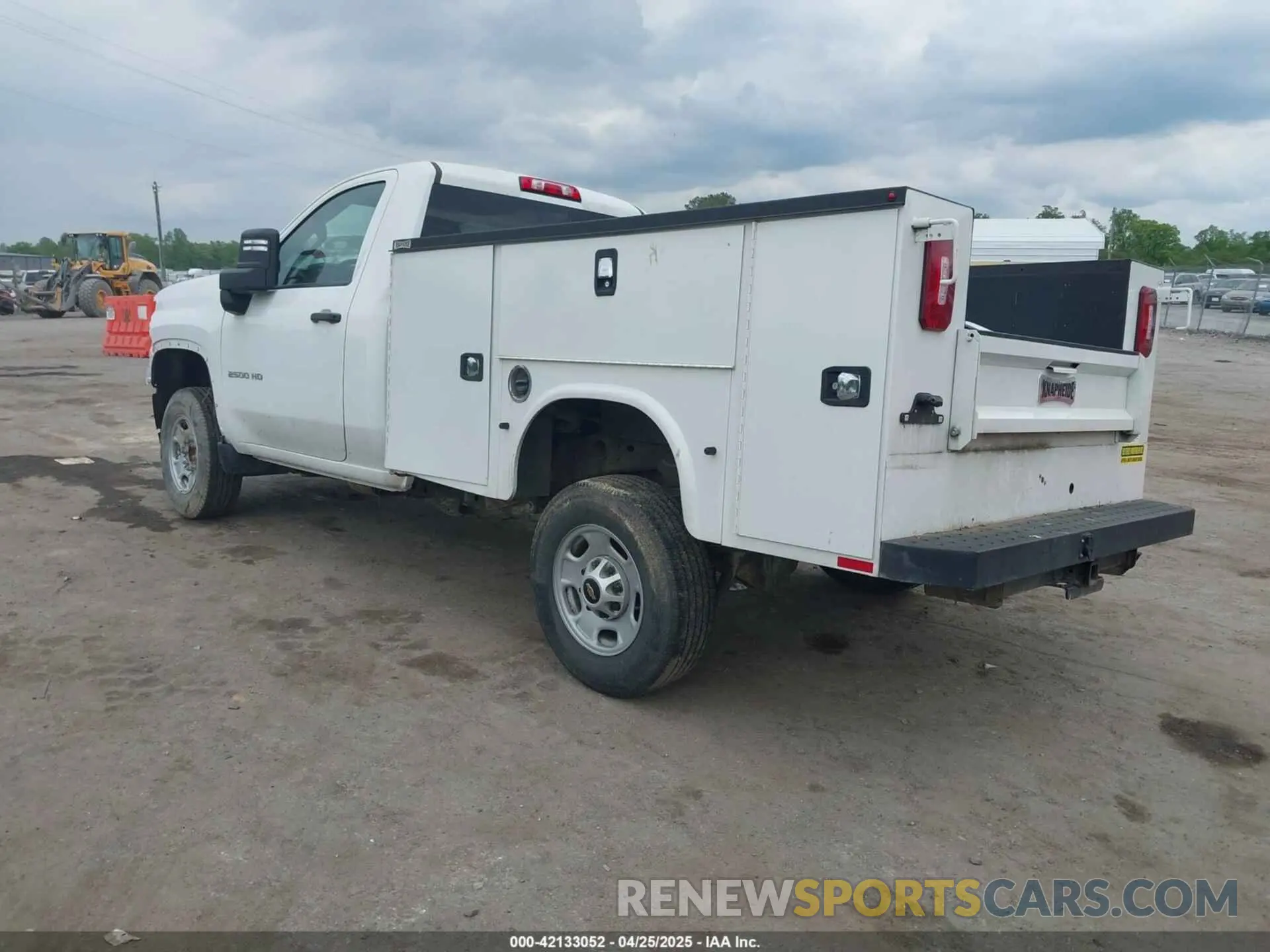 3 Photograph of a damaged car 1GB0WLE74PF111927 CHEVROLET SILVERADO 2500HD 2023