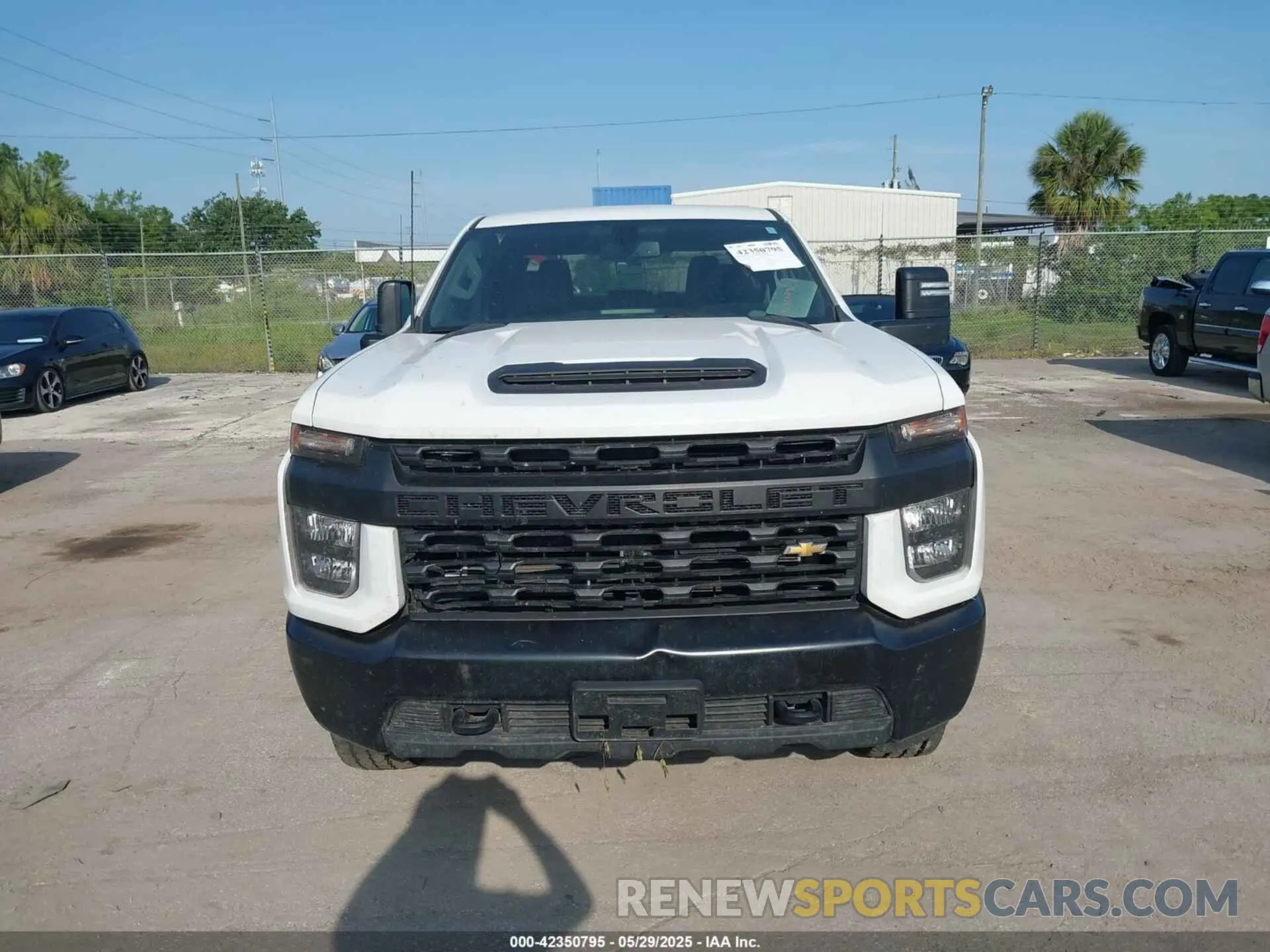 12 Photograph of a damaged car 1GB1YLE71PF146990 CHEVROLET SILVERADO 2500HD 2023