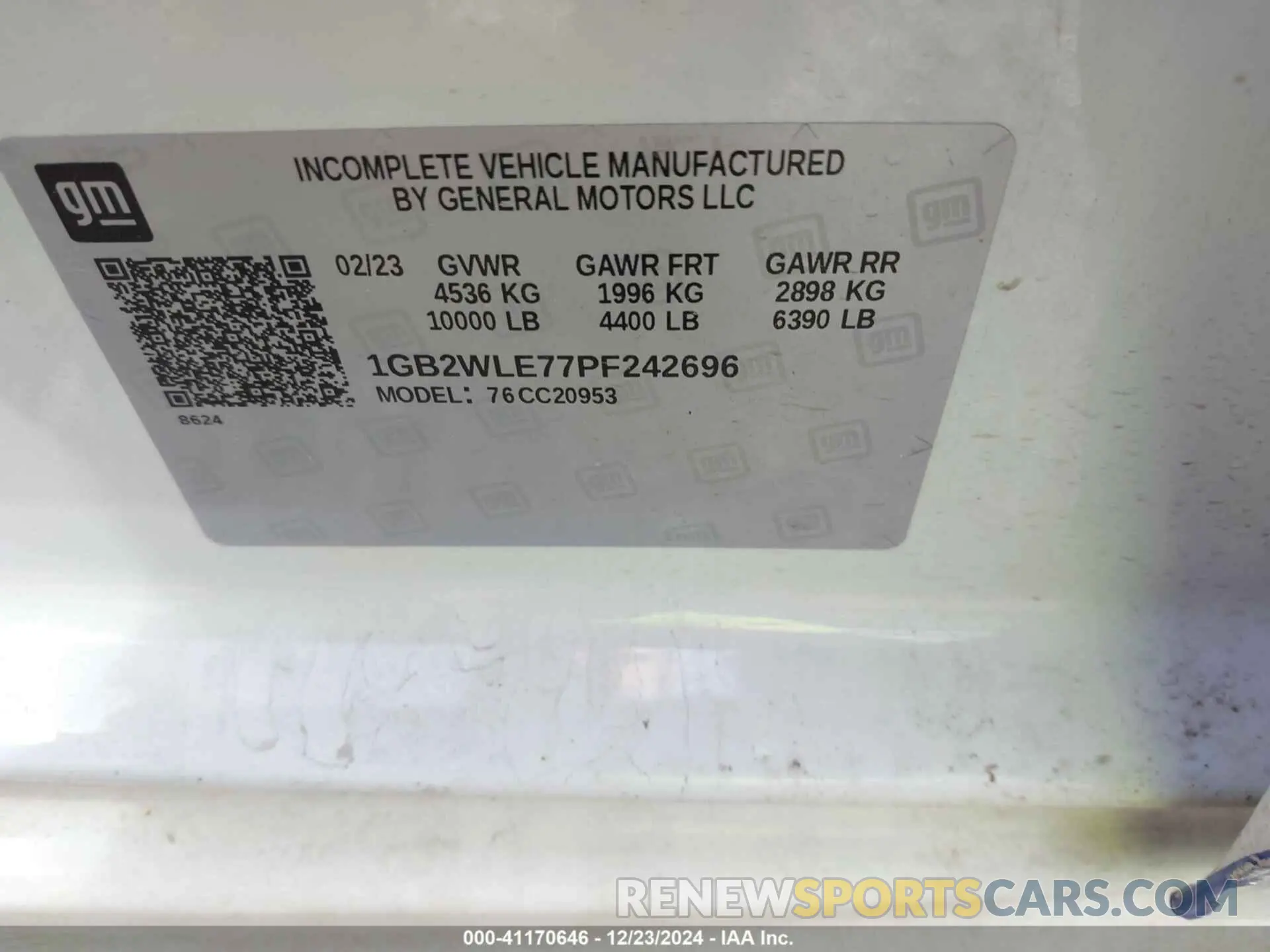 9 Photograph of a damaged car 1GB2WLE77PF242696 CHEVROLET SILVERADO 2500HD 2023