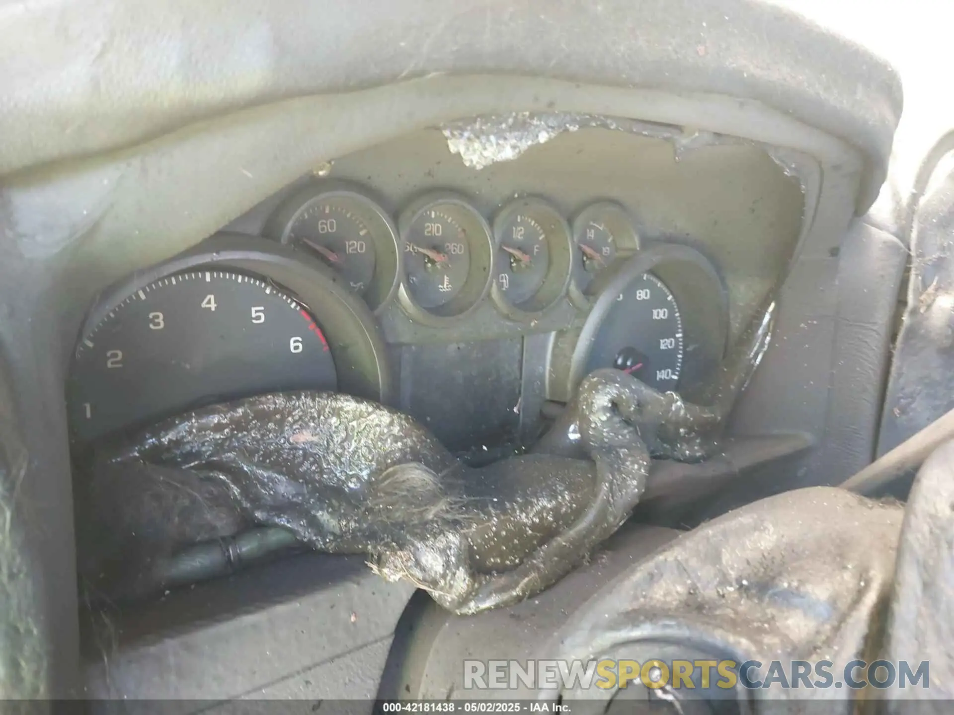 7 Photograph of a damaged car 1GC0WLE75PF234406 CHEVROLET SILVERADO 2500HD 2023