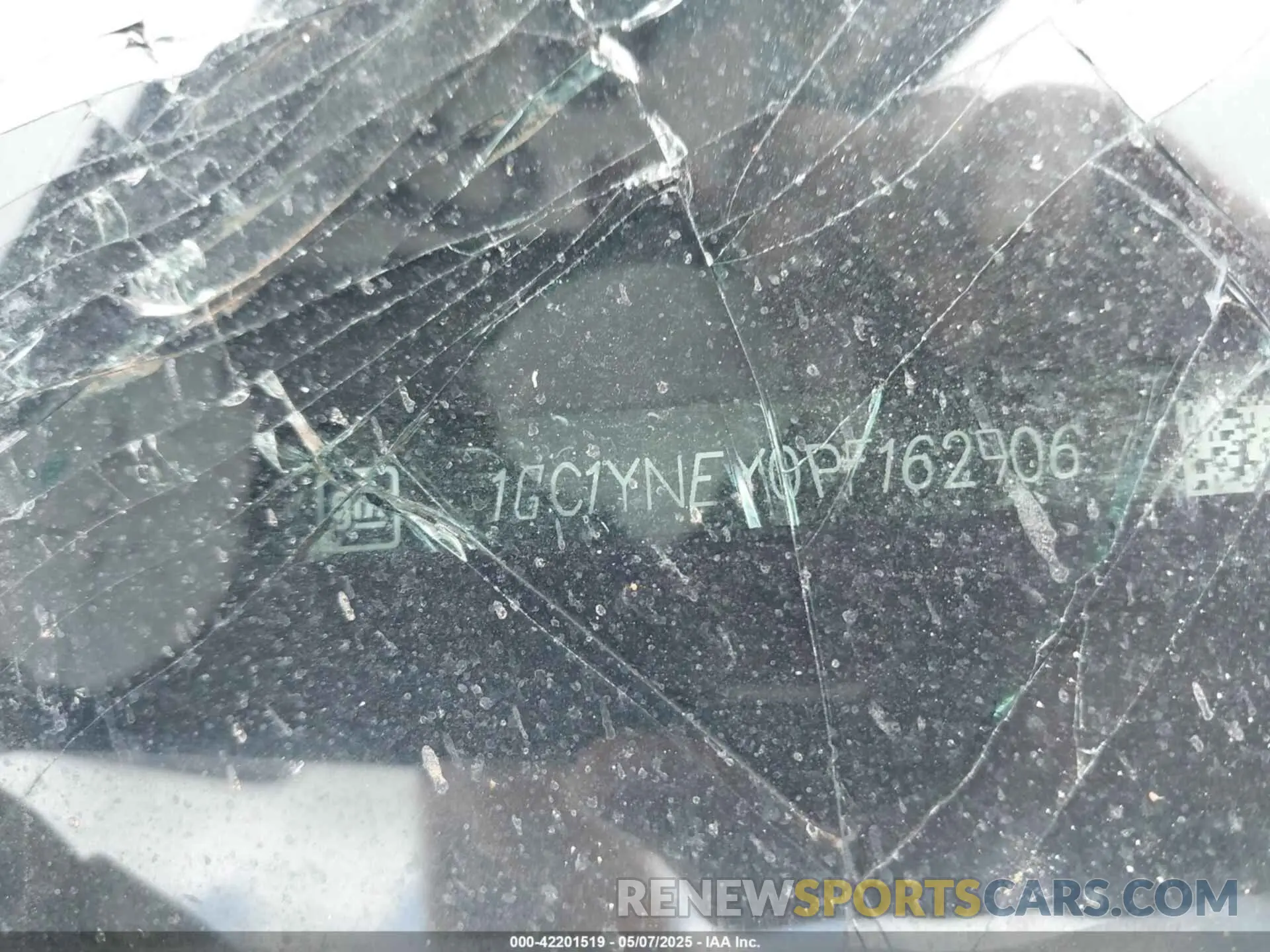 9 Photograph of a damaged car 1GC1YNEY0PF162906 CHEVROLET SILVERADO 2500HD 2023