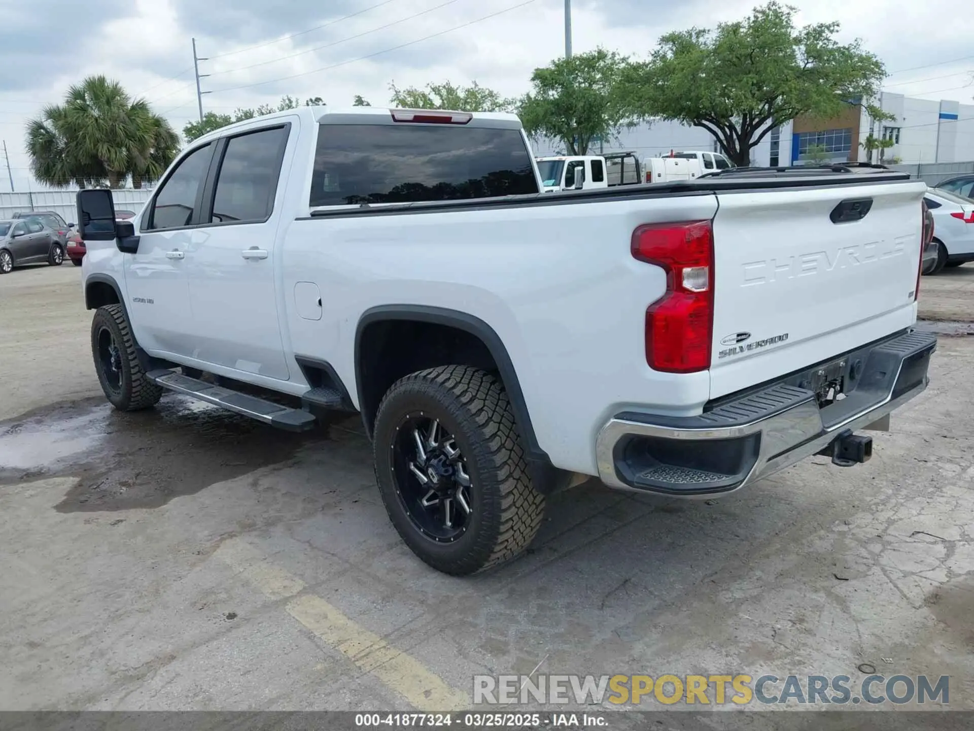 3 Photograph of a damaged car 1GC1YNEY3PF247898 CHEVROLET SILVERADO 2500HD 2023