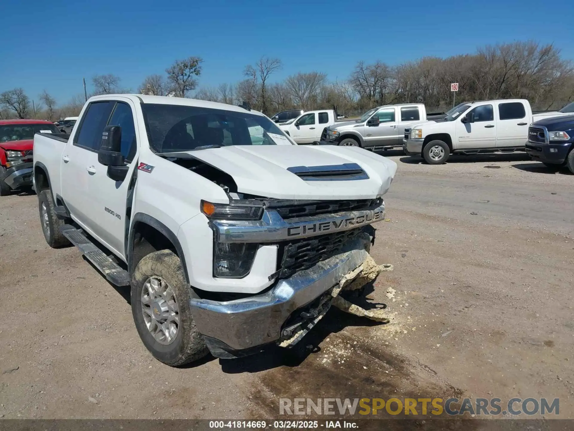 18 Photograph of a damaged car 1GC1YNEY9PF245685 CHEVROLET SILVERADO 2500HD 2023