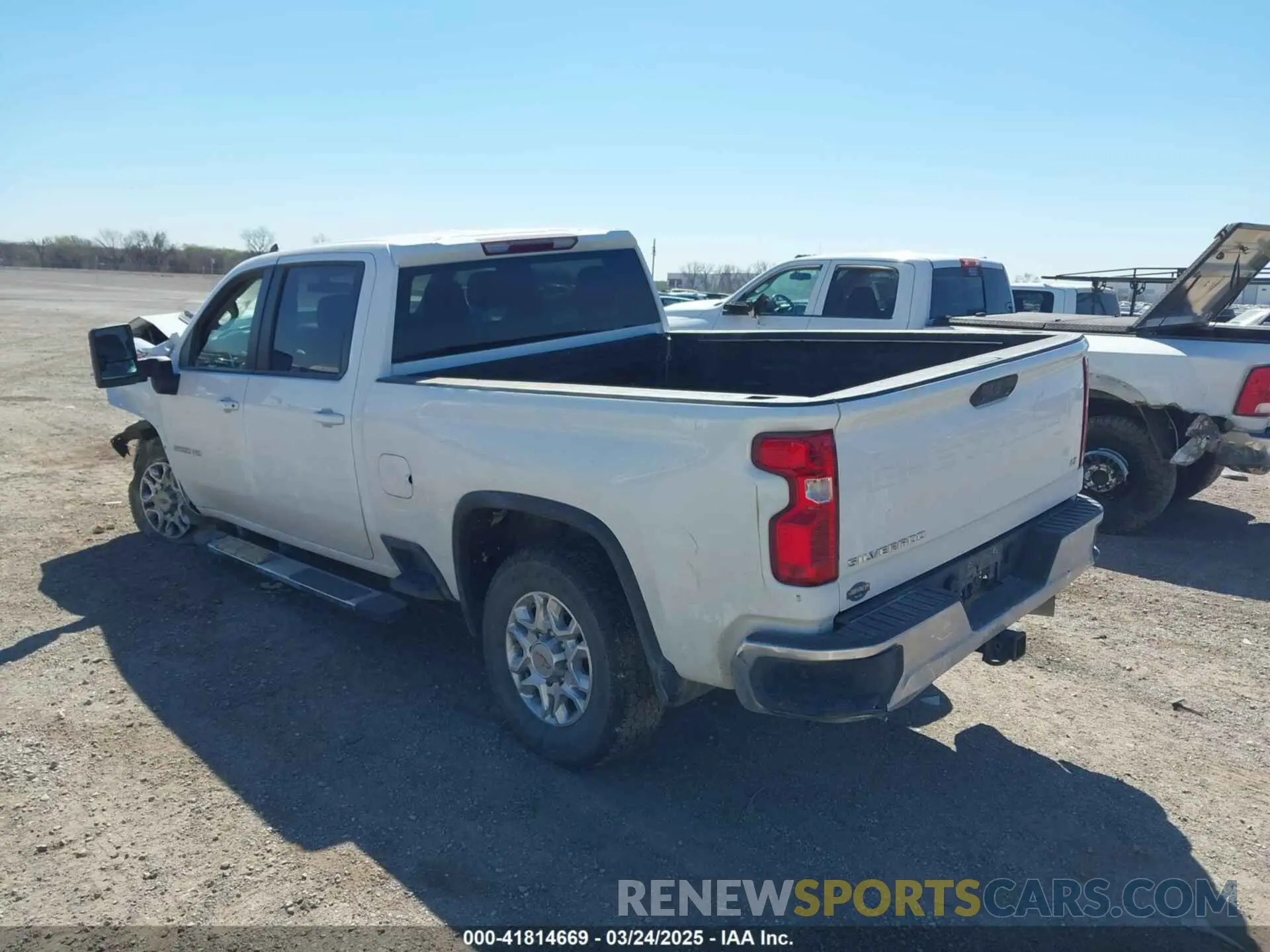3 Photograph of a damaged car 1GC1YNEY9PF245685 CHEVROLET SILVERADO 2500HD 2023