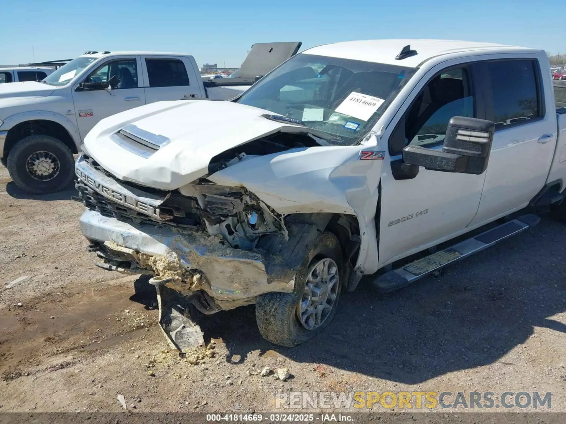 6 Photograph of a damaged car 1GC1YNEY9PF245685 CHEVROLET SILVERADO 2500HD 2023