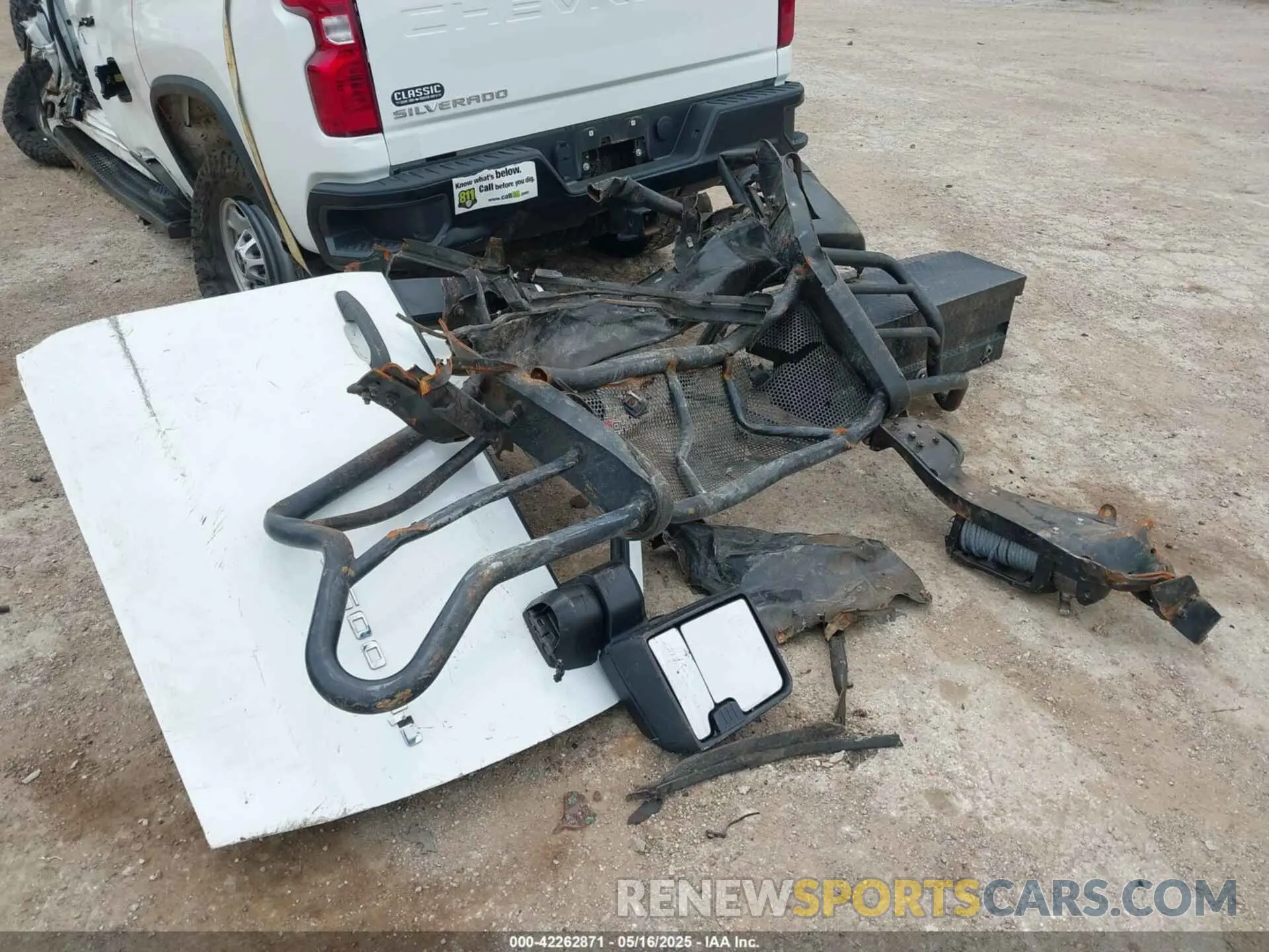 12 Photograph of a damaged car 1GC2YLE75PF217964 CHEVROLET SILVERADO 2500HD 2023