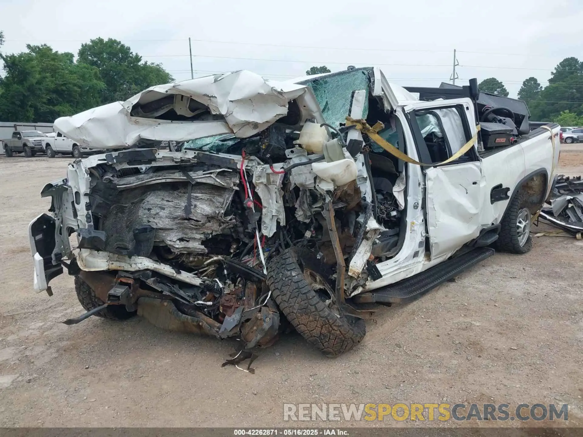 6 Photograph of a damaged car 1GC2YLE75PF217964 CHEVROLET SILVERADO 2500HD 2023
