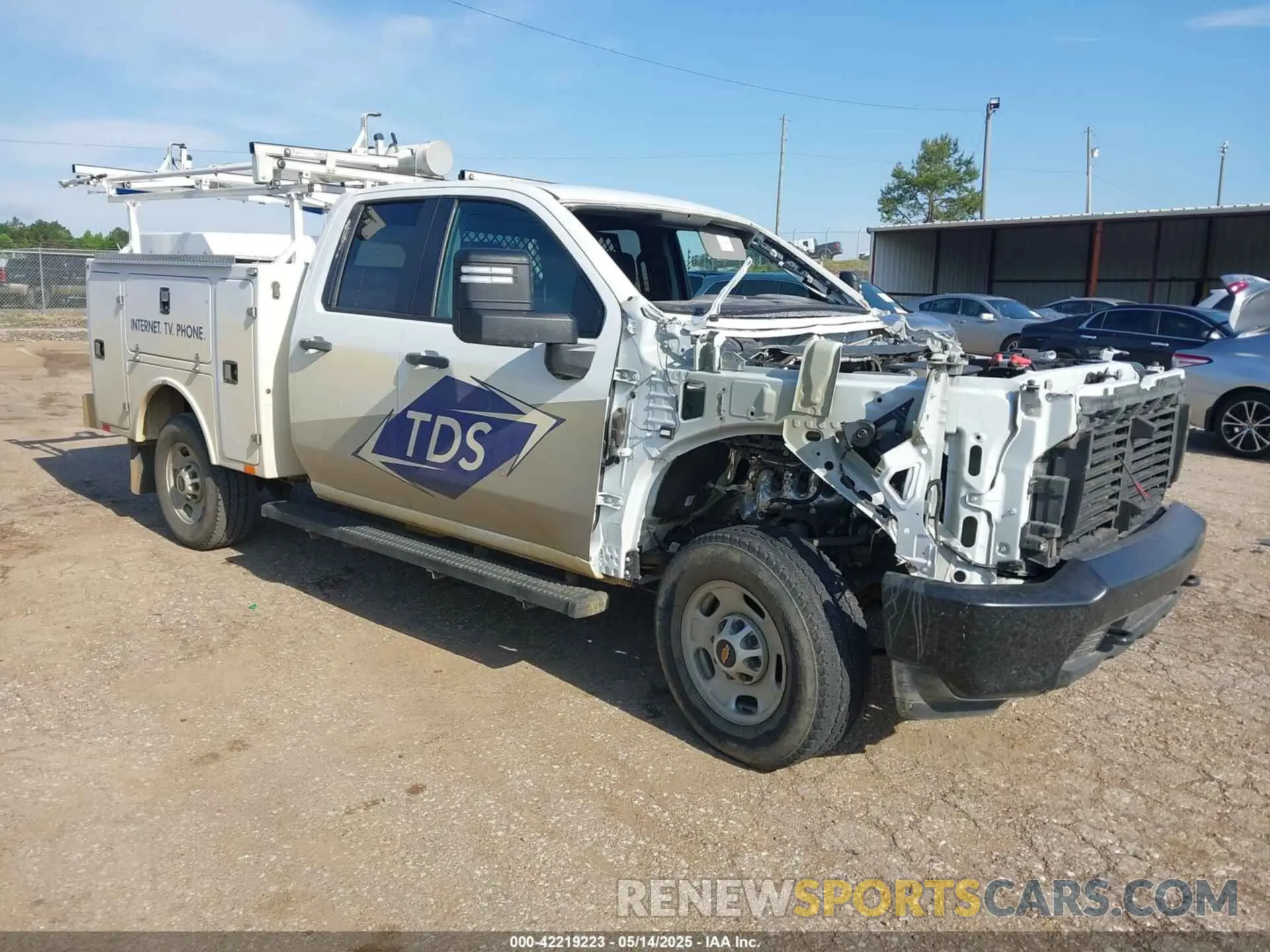 1 Photograph of a damaged car 1GC2YLE78PF181056 CHEVROLET SILVERADO 2500HD 2023