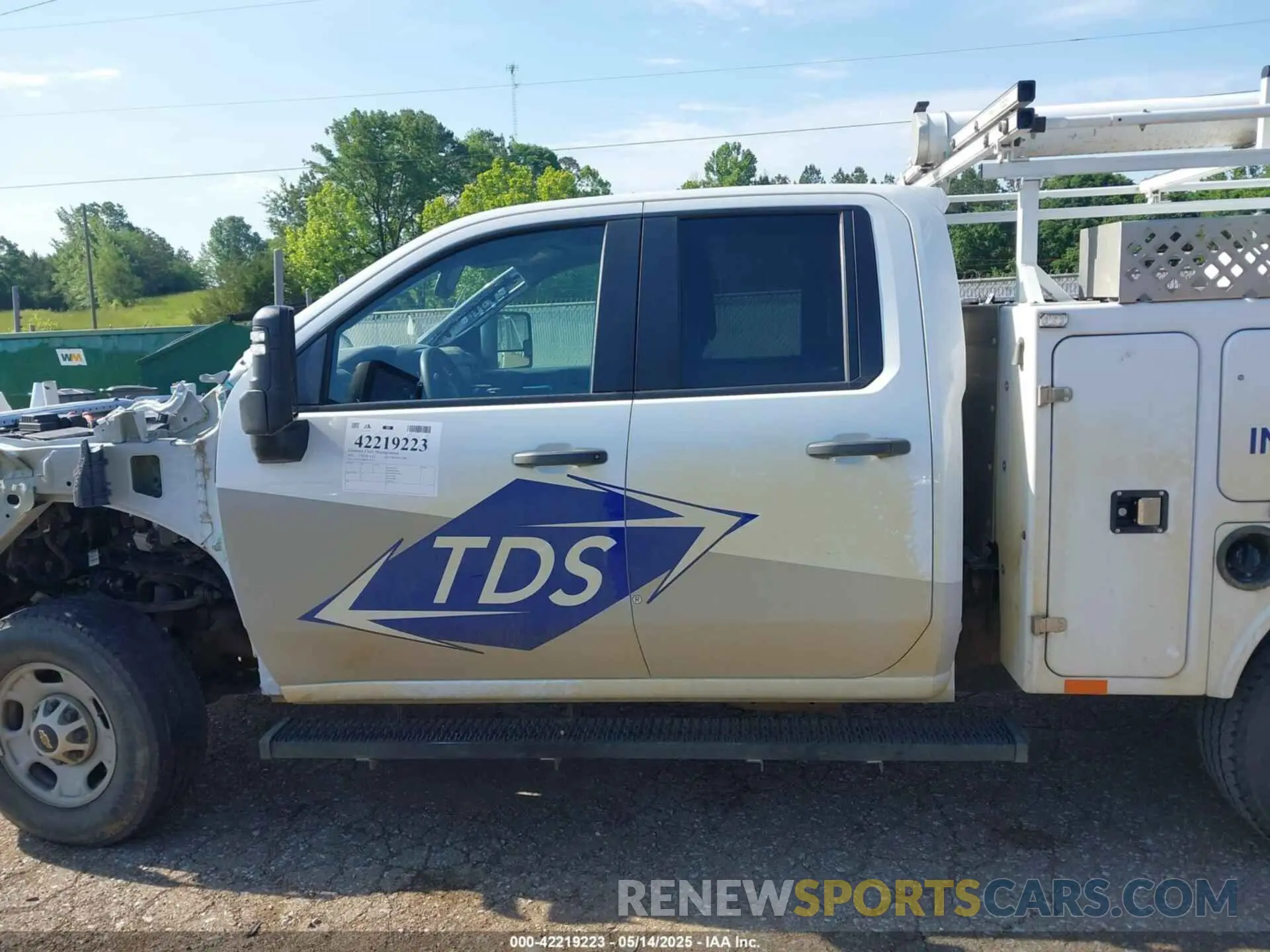 15 Photograph of a damaged car 1GC2YLE78PF181056 CHEVROLET SILVERADO 2500HD 2023