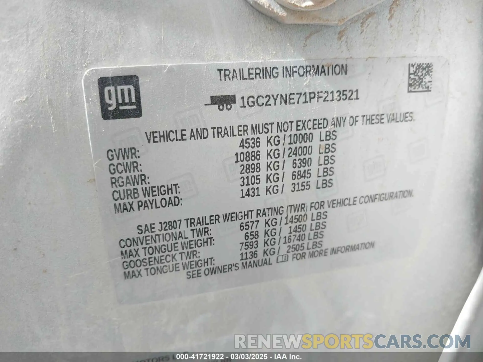 9 Photograph of a damaged car 1GC2YNE71PF213521 CHEVROLET SILVERADO 2500HD 2023
