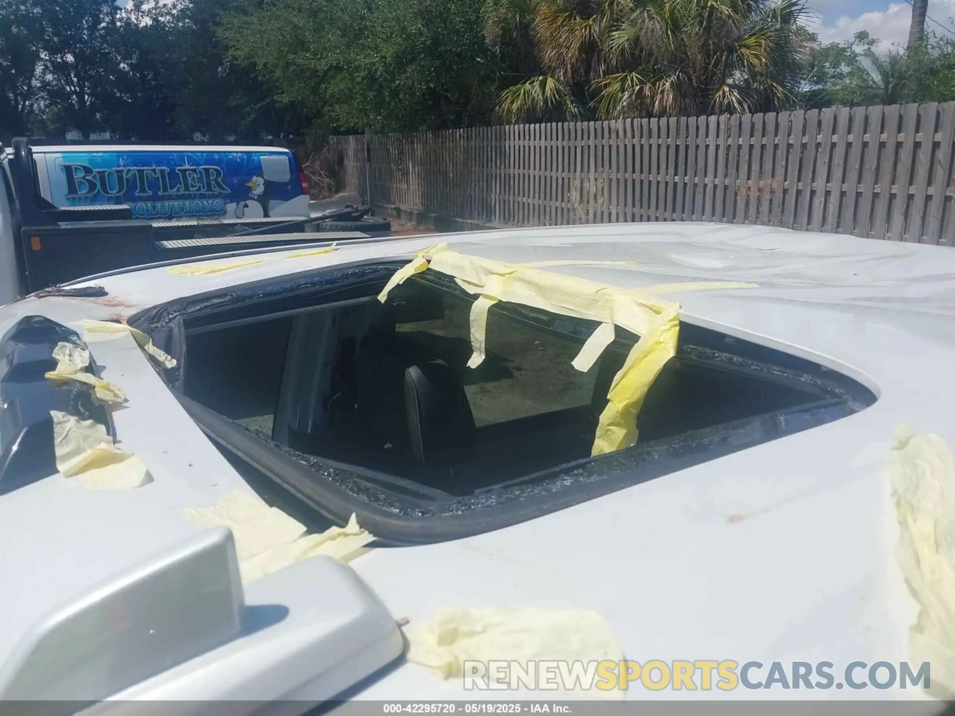 13 Photograph of a damaged car 1GC4YREY0PF249645 CHEVROLET SILVERADO 2500HD 2023