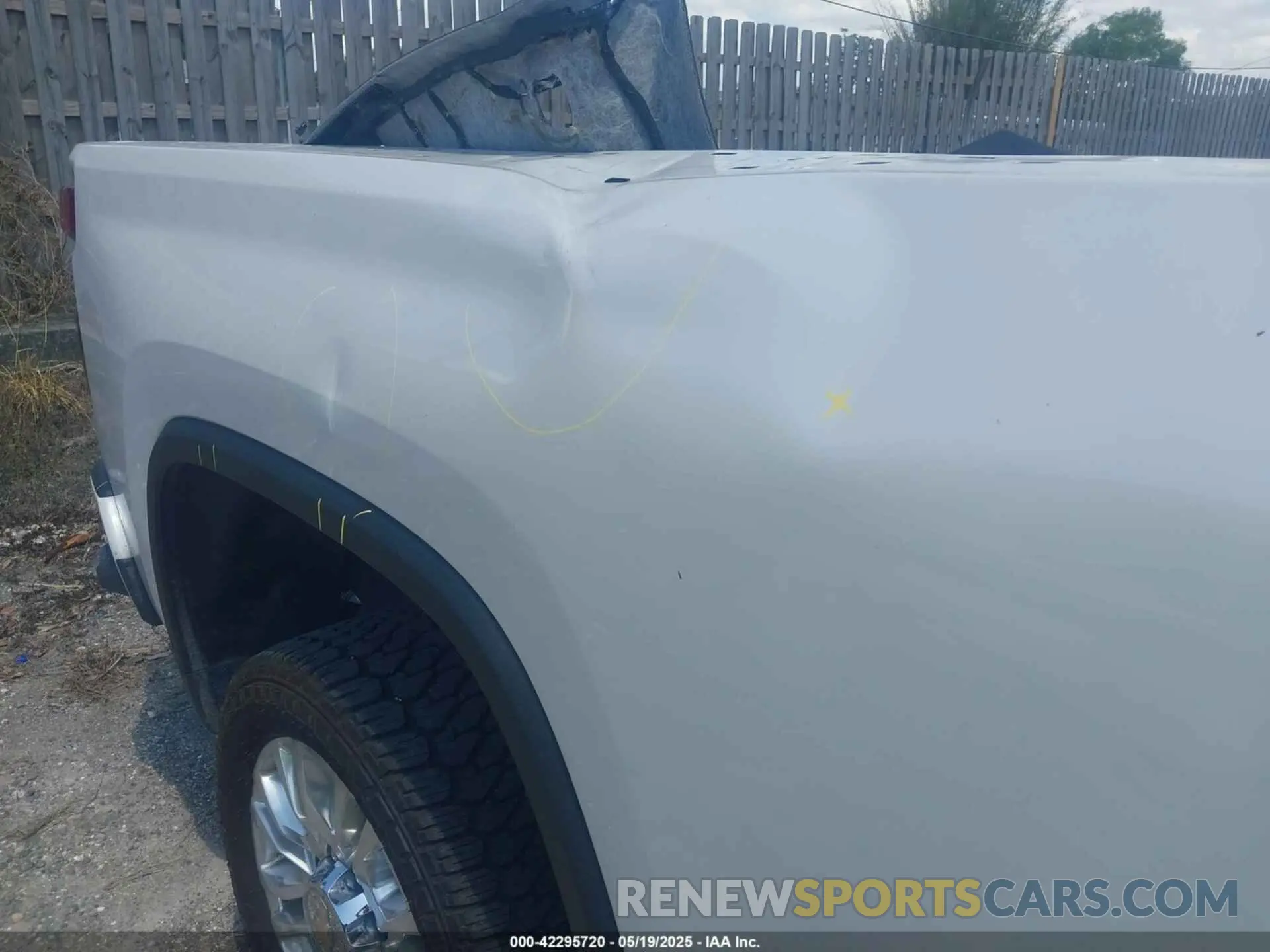 23 Photograph of a damaged car 1GC4YREY0PF249645 CHEVROLET SILVERADO 2500HD 2023