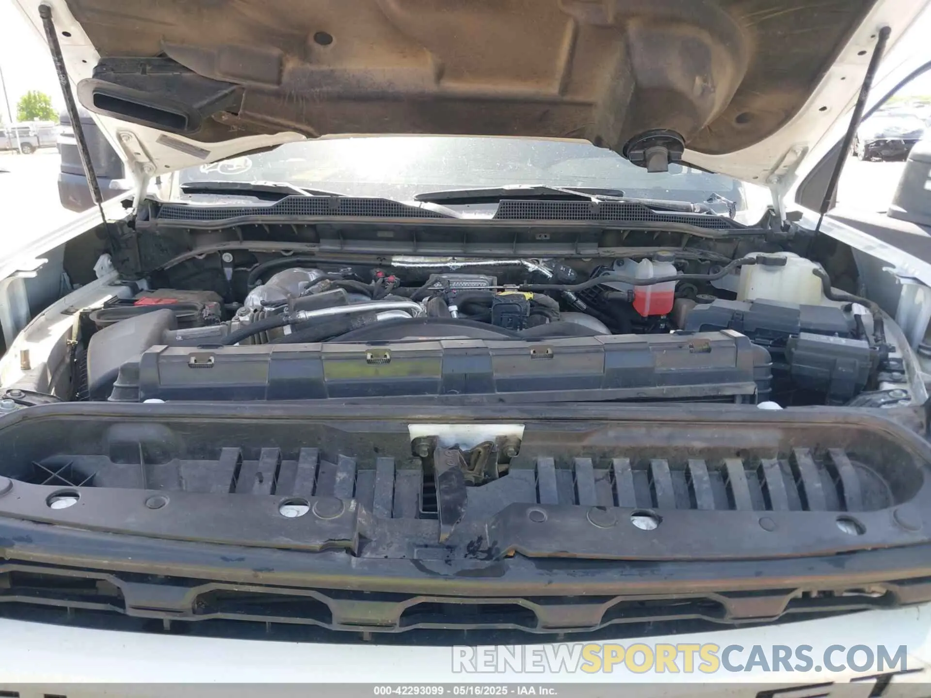 10 Photograph of a damaged car 1GC5YMEY7PF131485 CHEVROLET SILVERADO 2500HD 2023