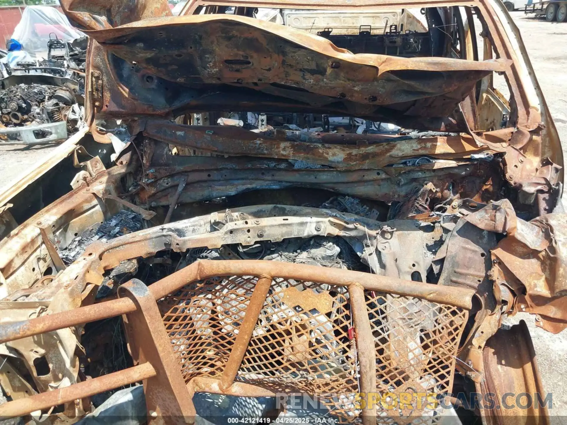 10 Photograph of a damaged car 2GC1YLE7XP1714625 CHEVROLET SILVERADO 2500HD 2023