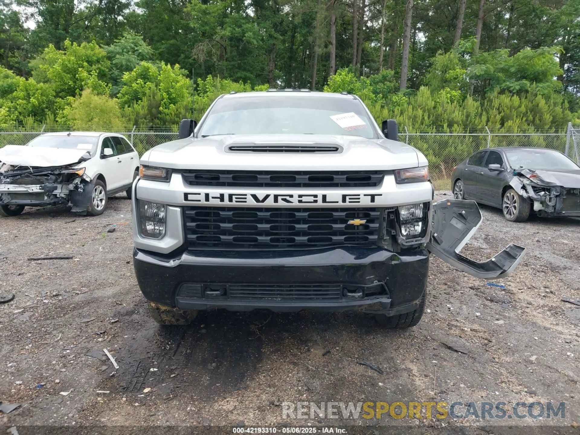 12 Photograph of a damaged car 2GC4YME72P1723547 CHEVROLET SILVERADO 2500HD 2023