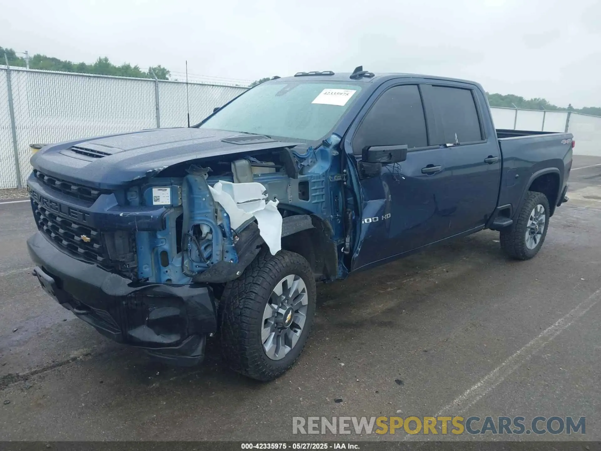 2 Photograph of a damaged car 2GC4YME76P1707335 CHEVROLET SILVERADO 2500HD 2023