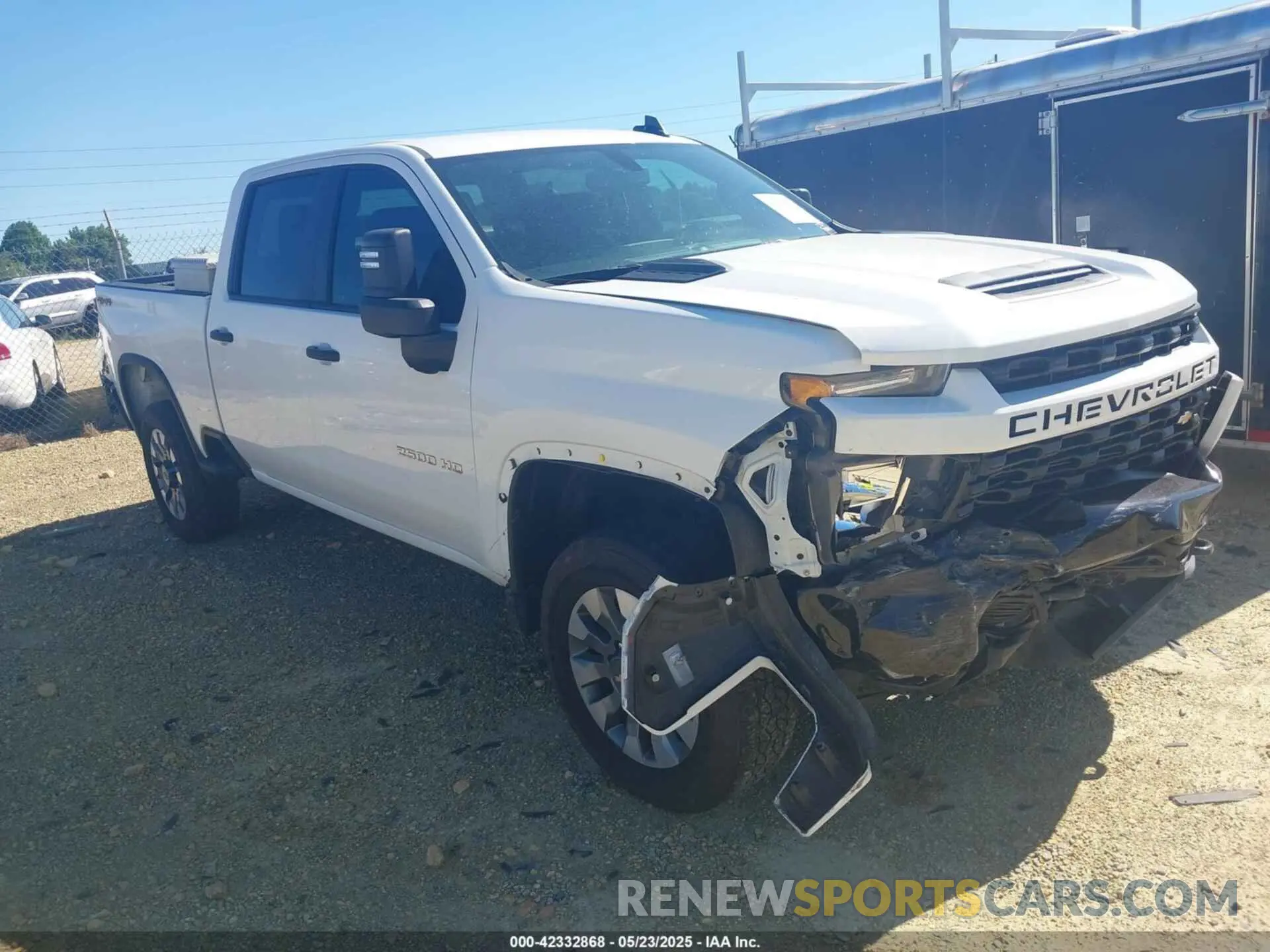 1 Photograph of a damaged car 2GC4YME77P1729828 CHEVROLET SILVERADO 2500HD 2023