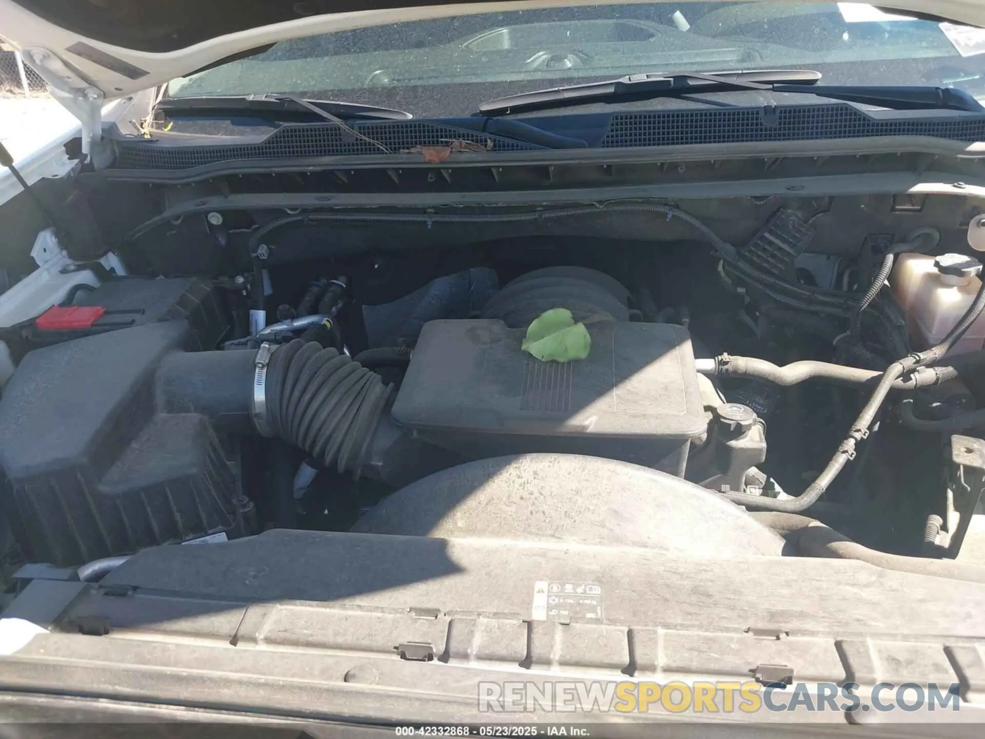 10 Photograph of a damaged car 2GC4YME77P1729828 CHEVROLET SILVERADO 2500HD 2023