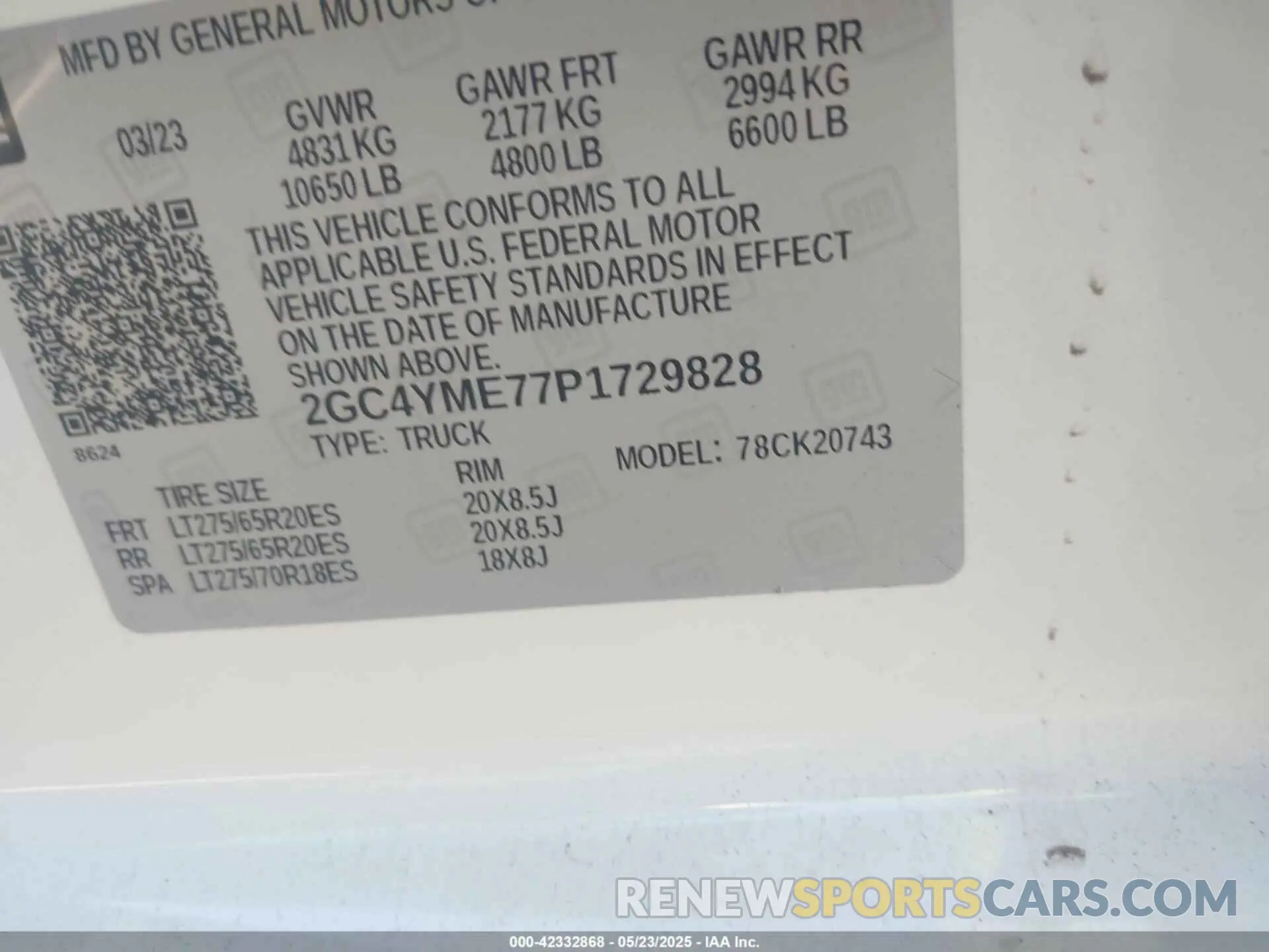 9 Photograph of a damaged car 2GC4YME77P1729828 CHEVROLET SILVERADO 2500HD 2023