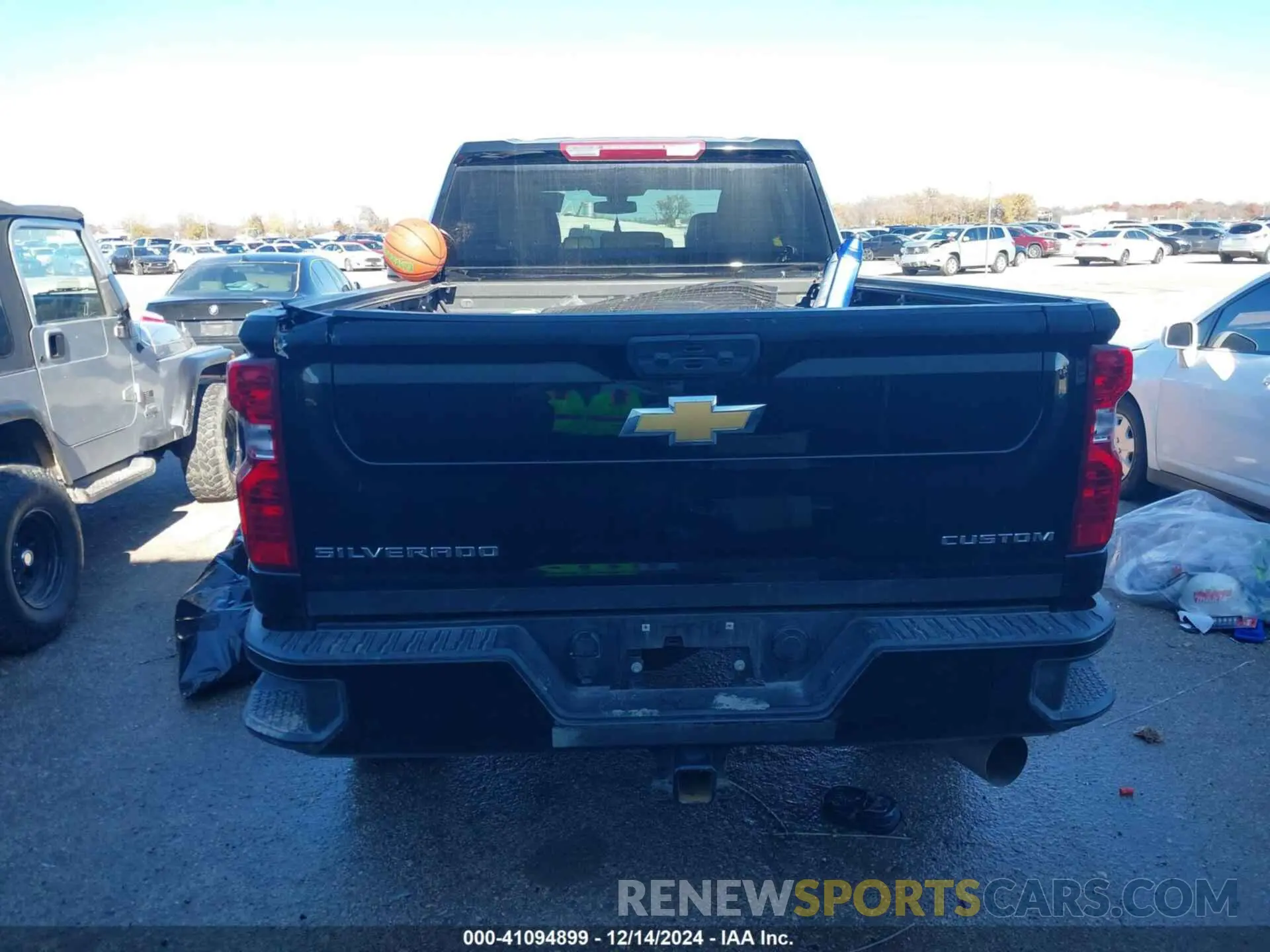 15 Photograph of a damaged car 2GC4YMEY5P1712695 CHEVROLET SILVERADO 2500HD 2023
