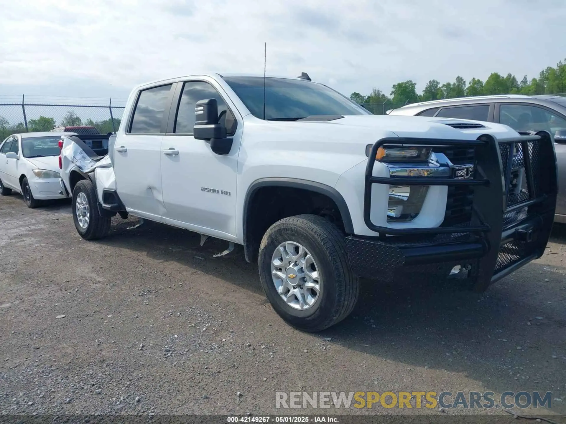 1 Photograph of a damaged car 2GC4YNE70P1730647 CHEVROLET SILVERADO 2500HD 2023