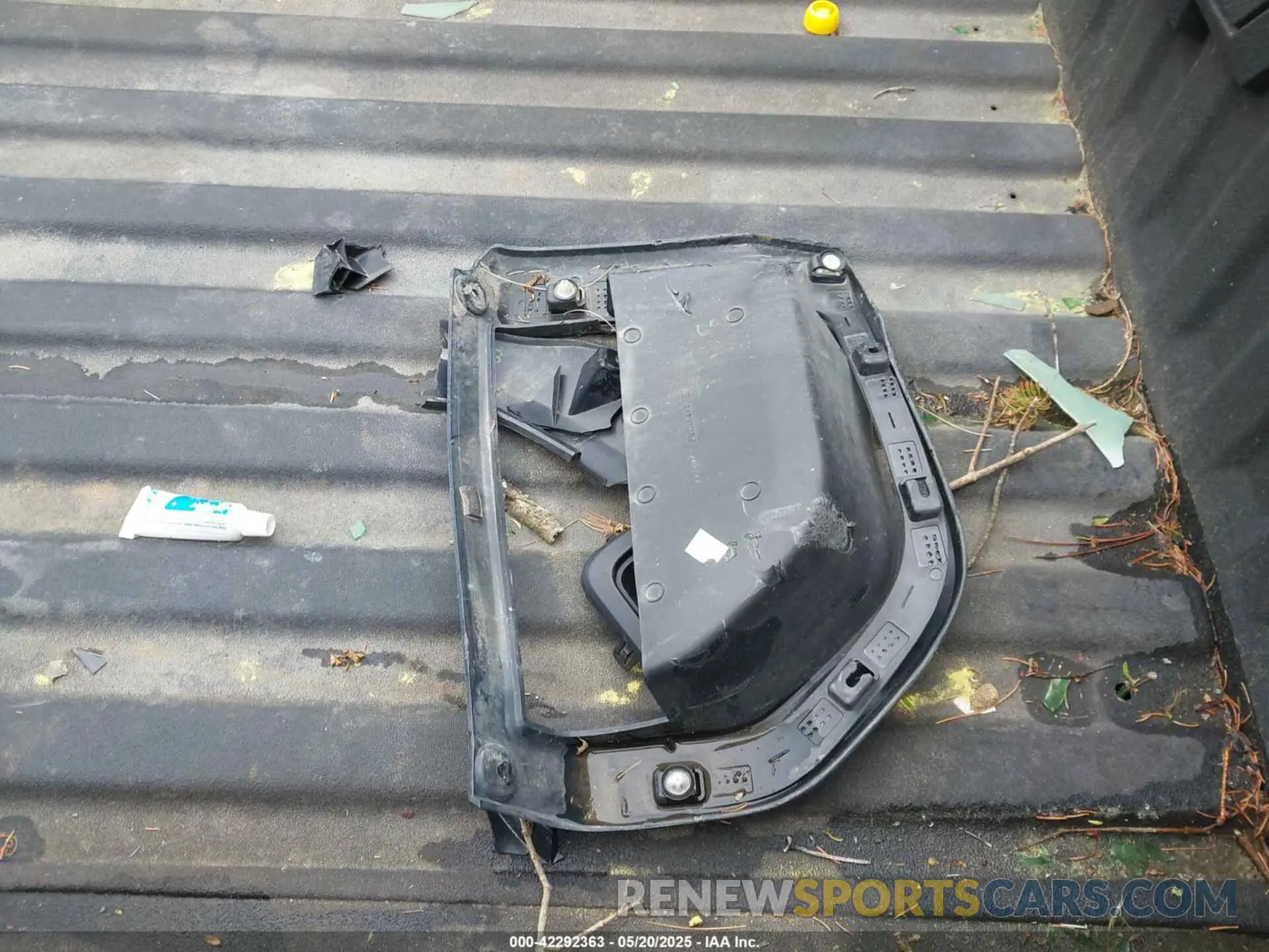 12 Photograph of a damaged car 2GC4YPE78P1728155 CHEVROLET SILVERADO 2500HD 2023