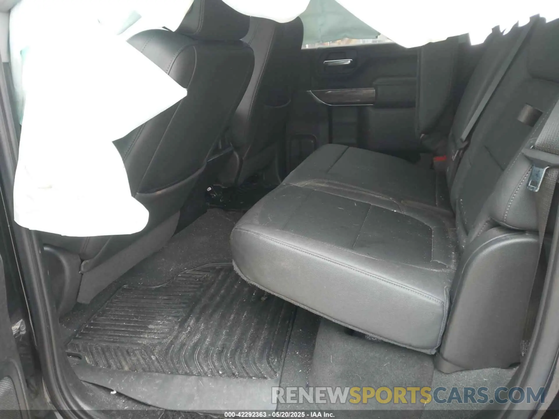 7 Photograph of a damaged car 2GC4YPE78P1728155 CHEVROLET SILVERADO 2500HD 2023