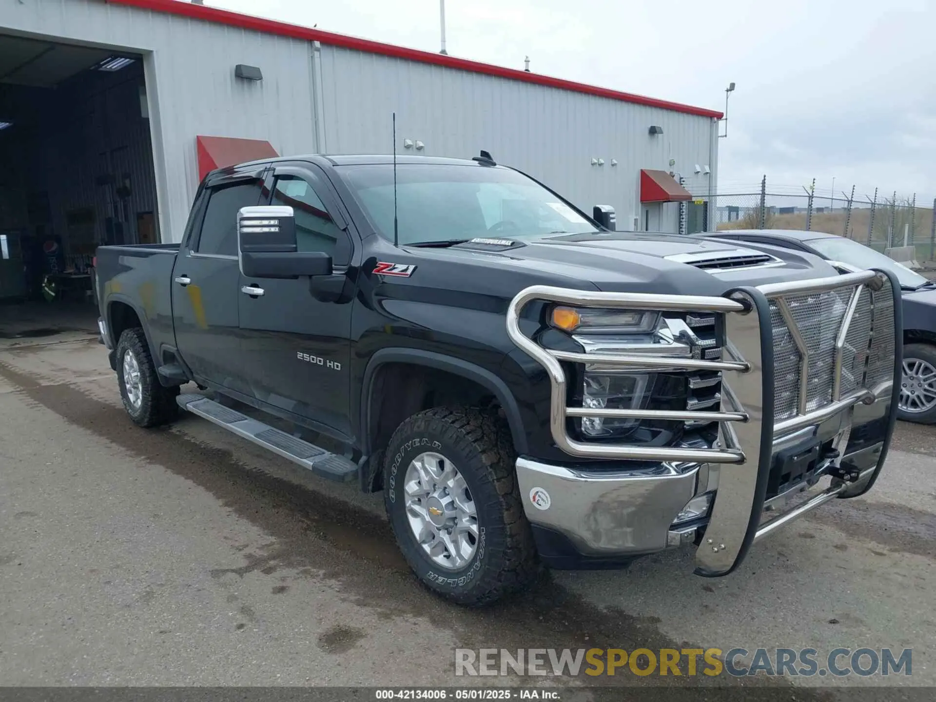 1 Photograph of a damaged car 2GC4YPEY2P1705186 CHEVROLET SILVERADO 2500HD 2023