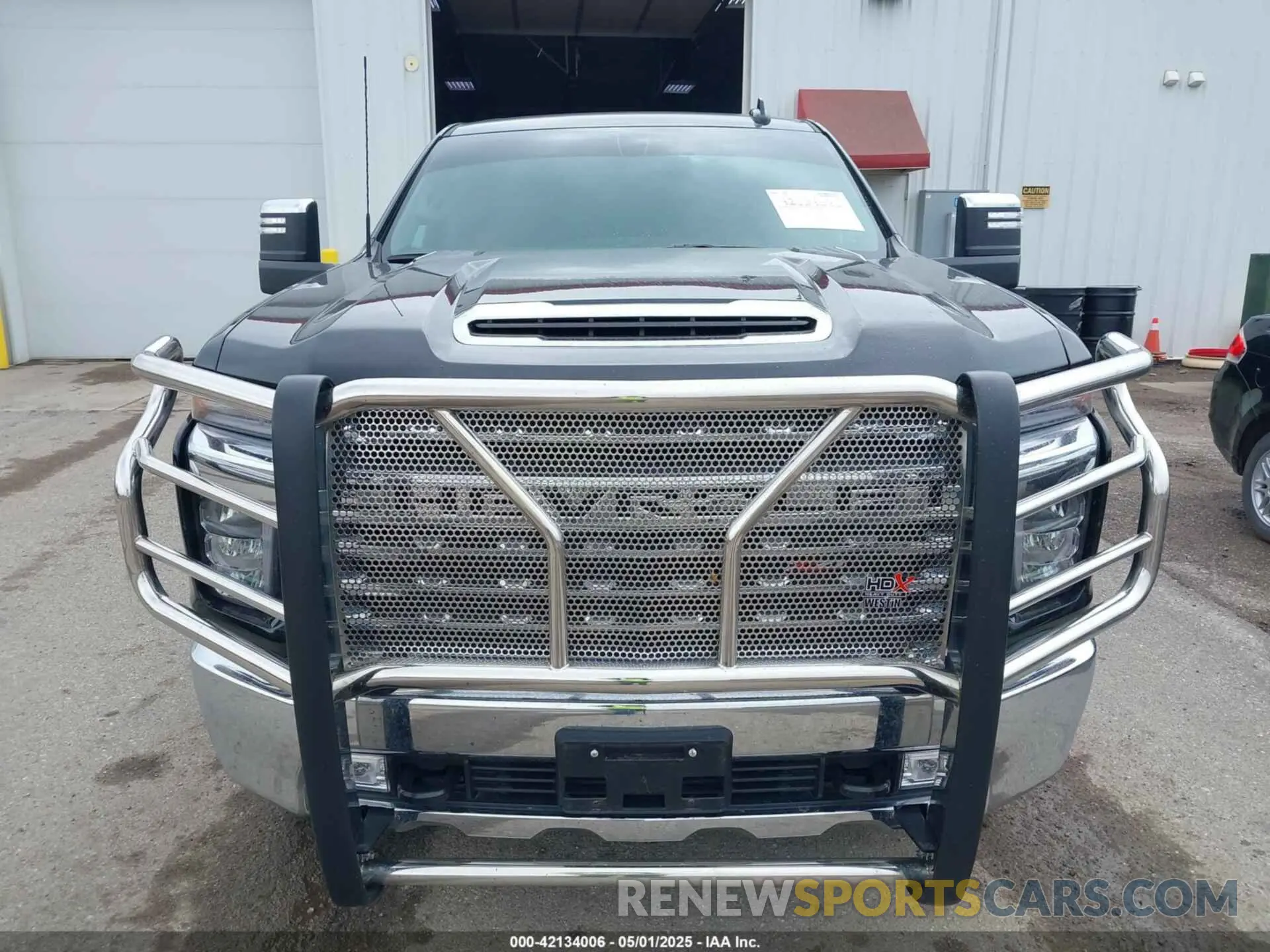 12 Photograph of a damaged car 2GC4YPEY2P1705186 CHEVROLET SILVERADO 2500HD 2023