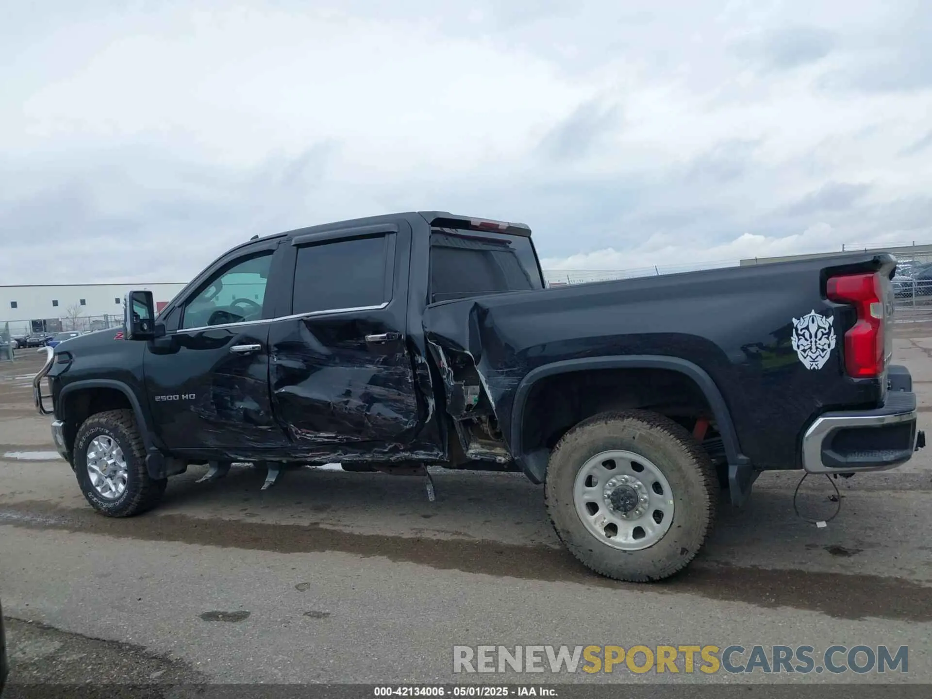 14 Photograph of a damaged car 2GC4YPEY2P1705186 CHEVROLET SILVERADO 2500HD 2023