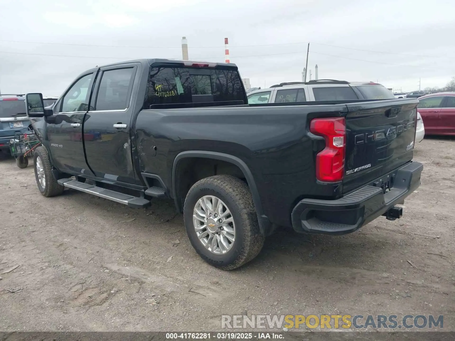 3 Photograph of a damaged car 2GC4YREY1P1728602 CHEVROLET SILVERADO 2500HD 2023