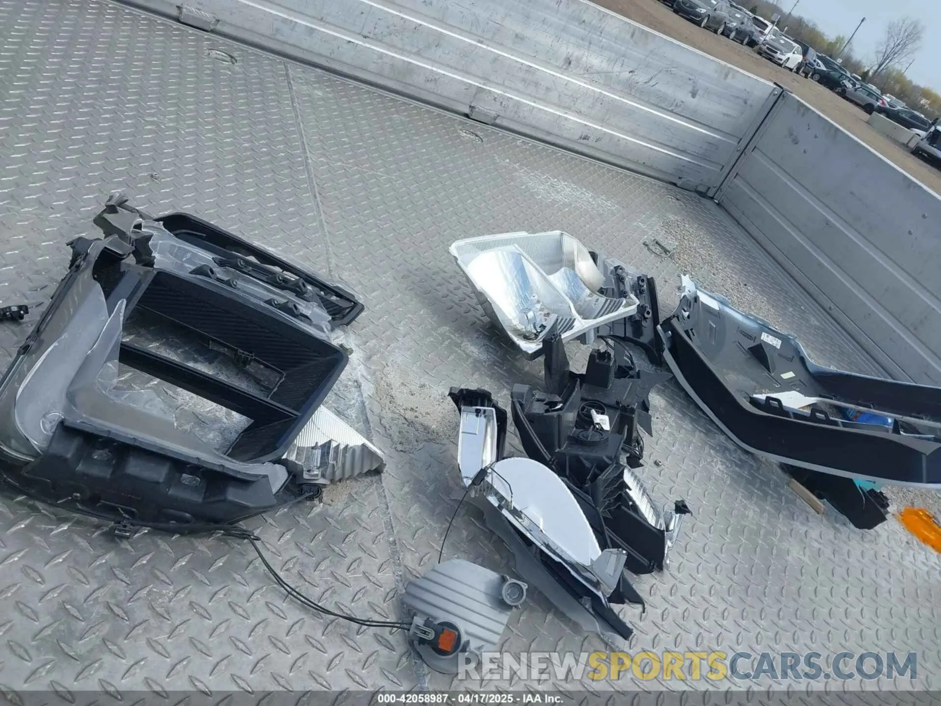 11 Photograph of a damaged car 1GB0WLE76RF290121 CHEVROLET SILVERADO 2500HD 2024